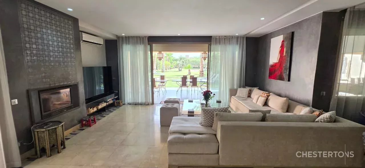  Image of Villa - 6 Bedrooms for Sale in Marrakech-Ménara-Marrakech-Morocco, Image 9