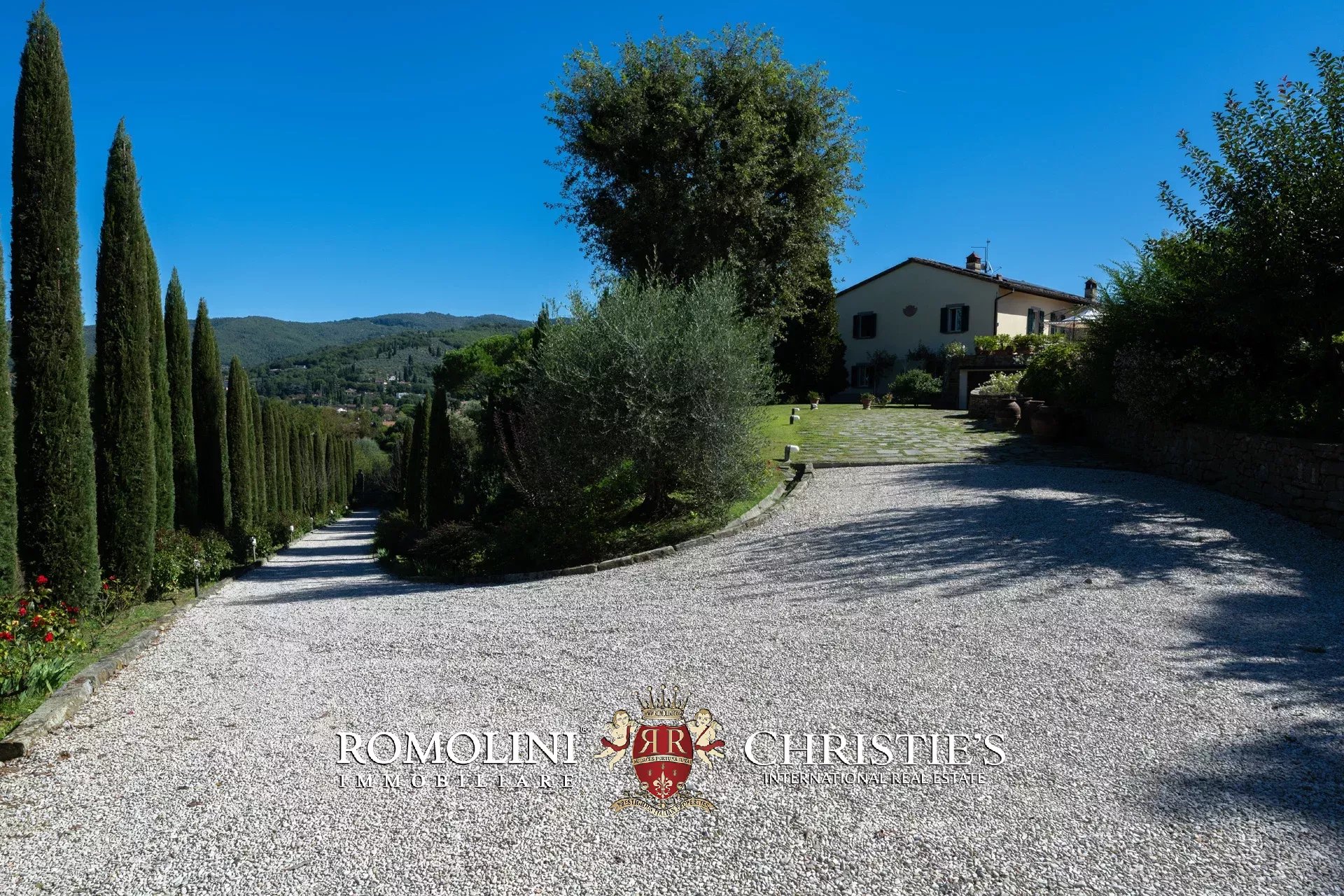 4 Bedroom Villa/Townhouse's Image 11