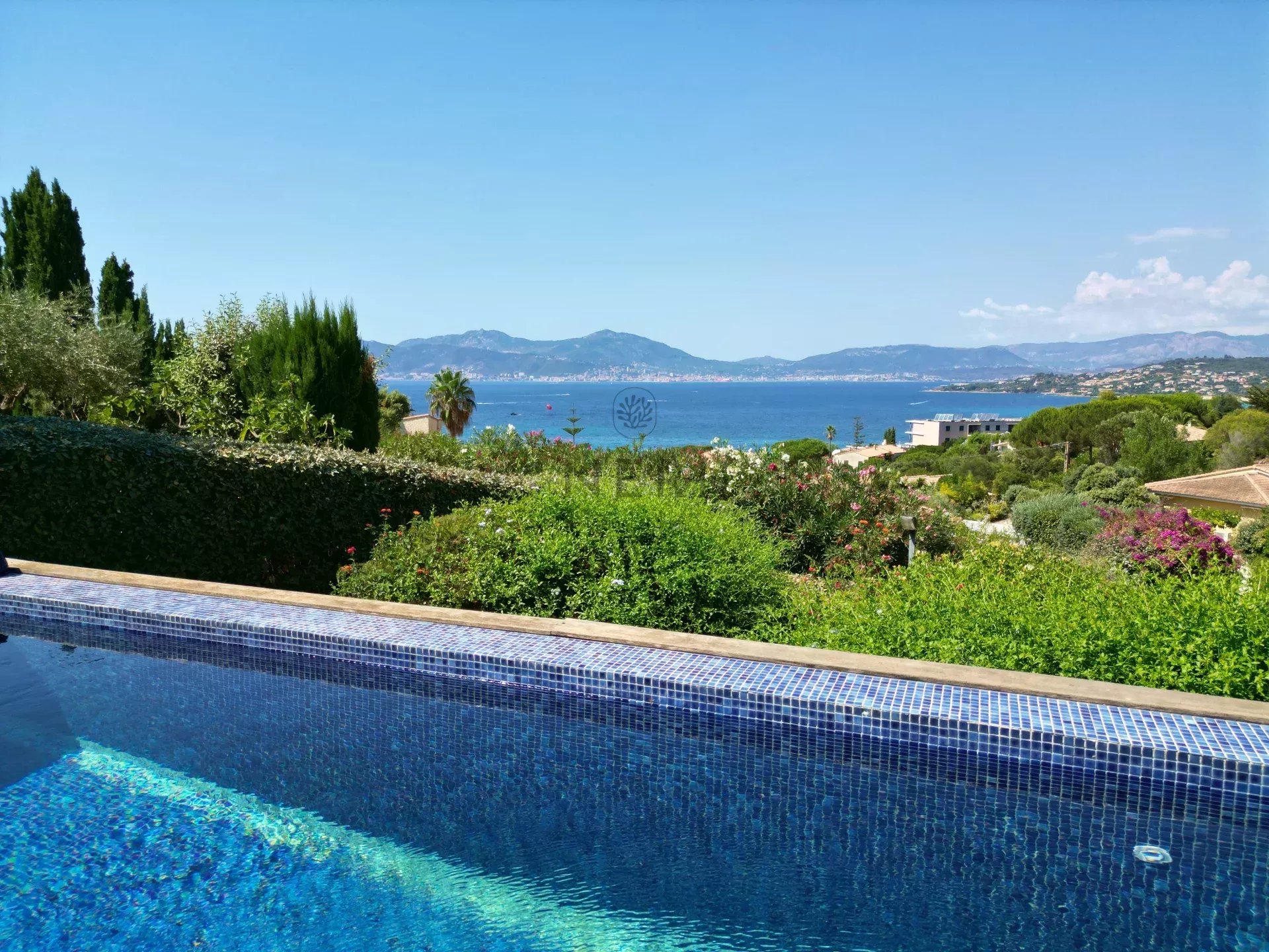 Villa LIMONE // À seulement 600m de la plage
