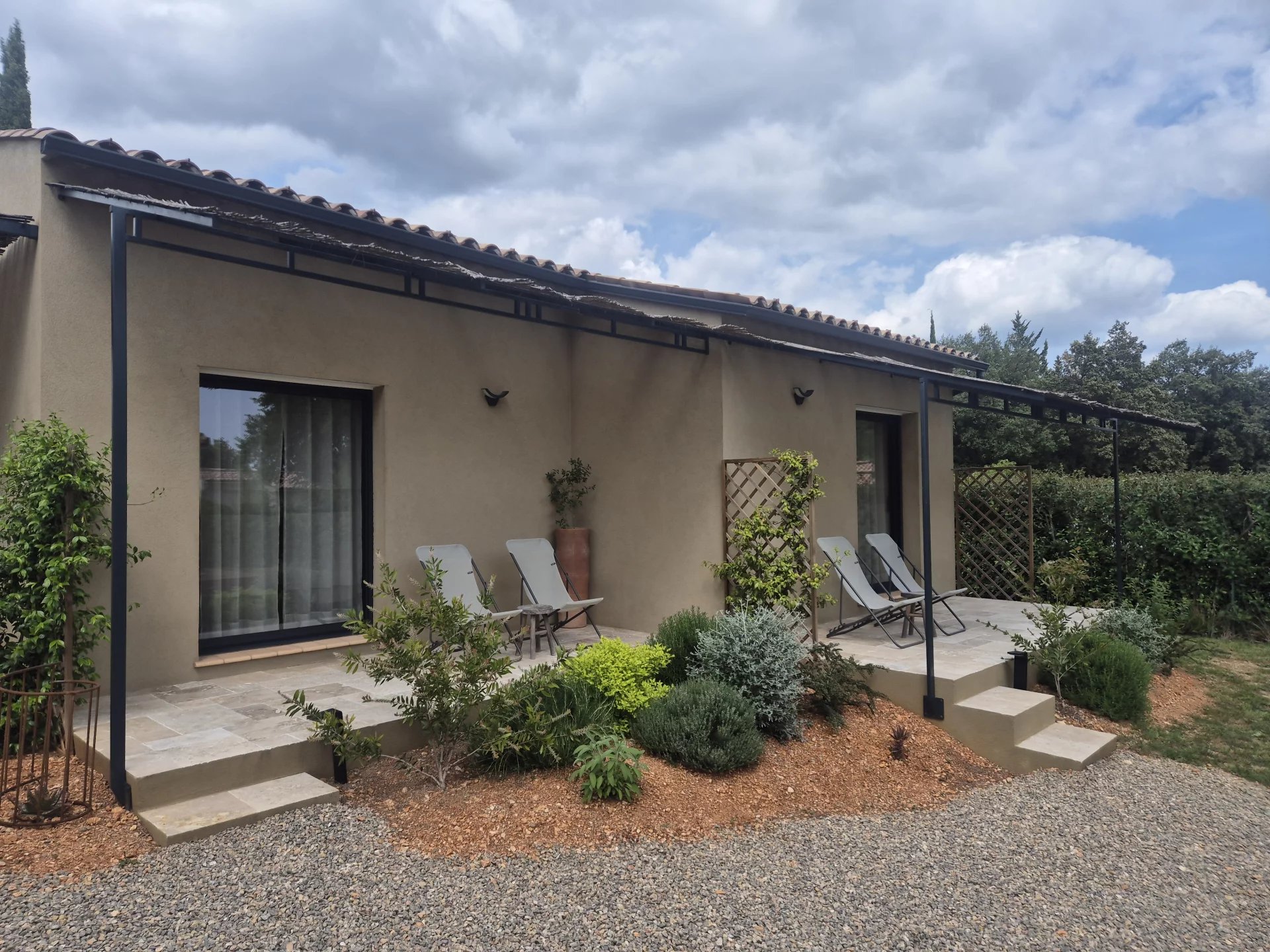 Villa and 4 gites in Cotignac, unique layout with pool house and pool