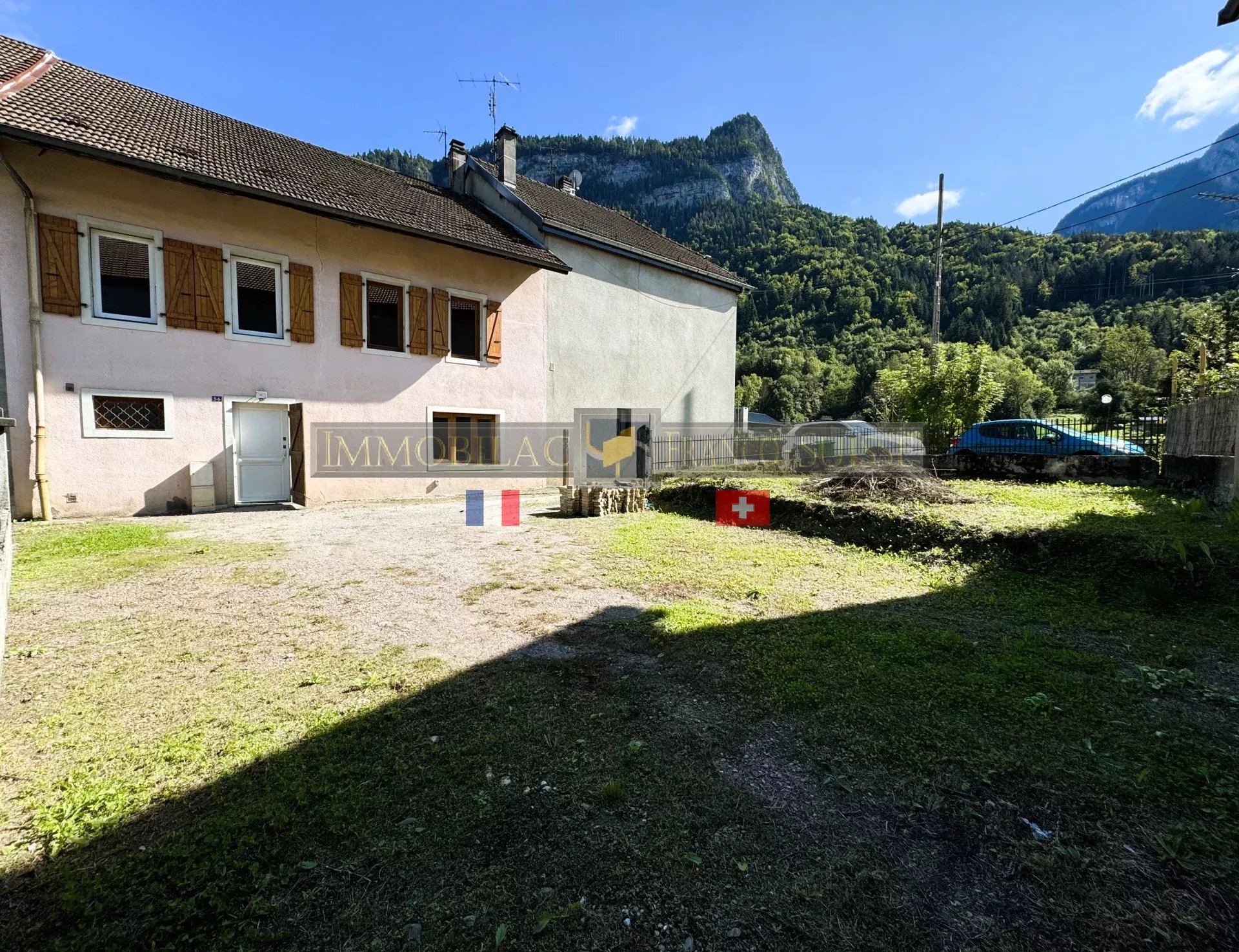 Maison jumelée à vendre à Scionzier, France