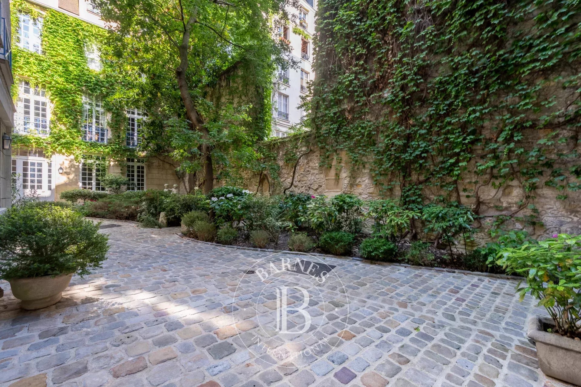 Daire Paris 4ème - picture 10