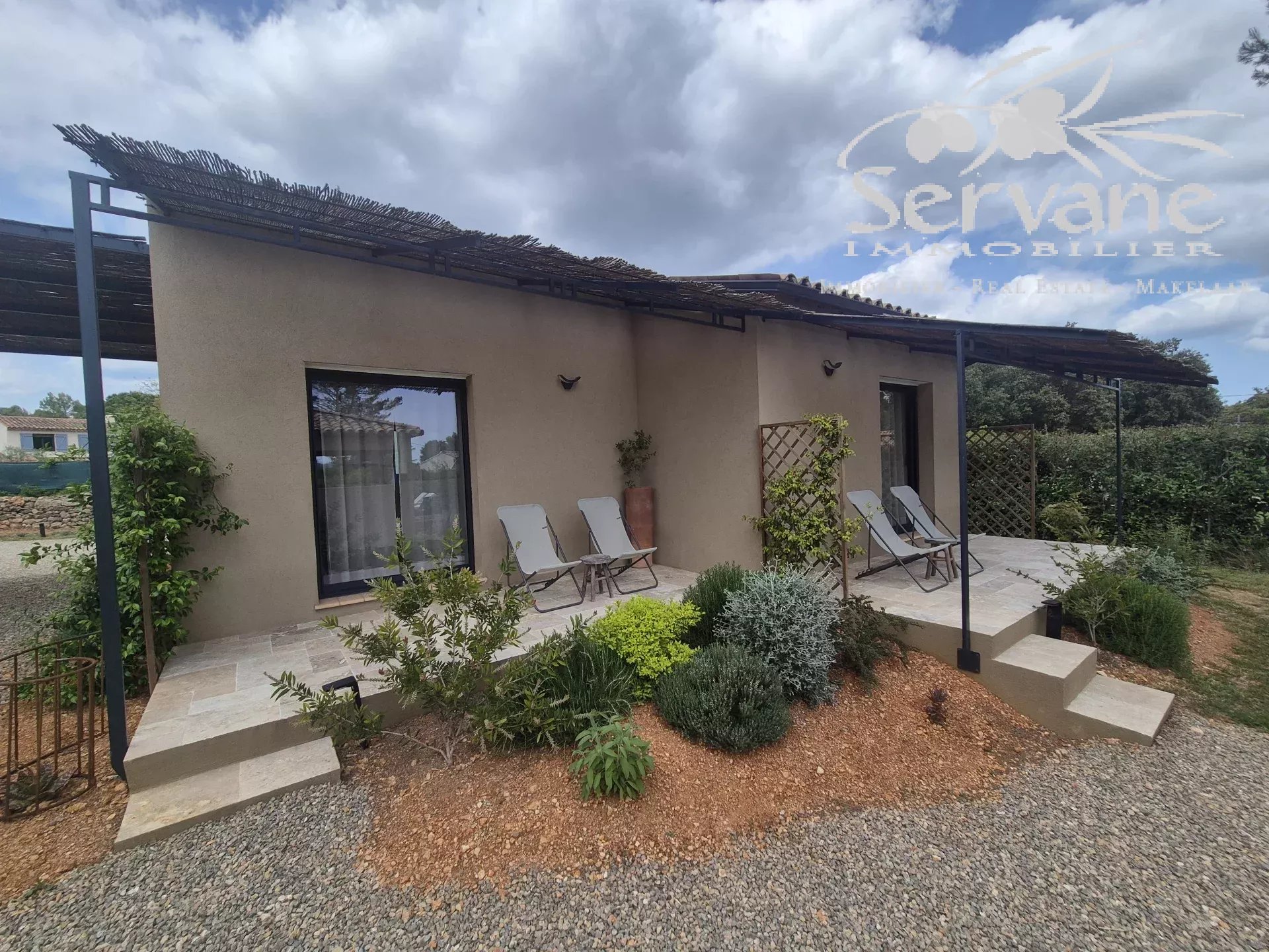 Villa and 4 gites in Cotignac, unique layout with pool house and pool