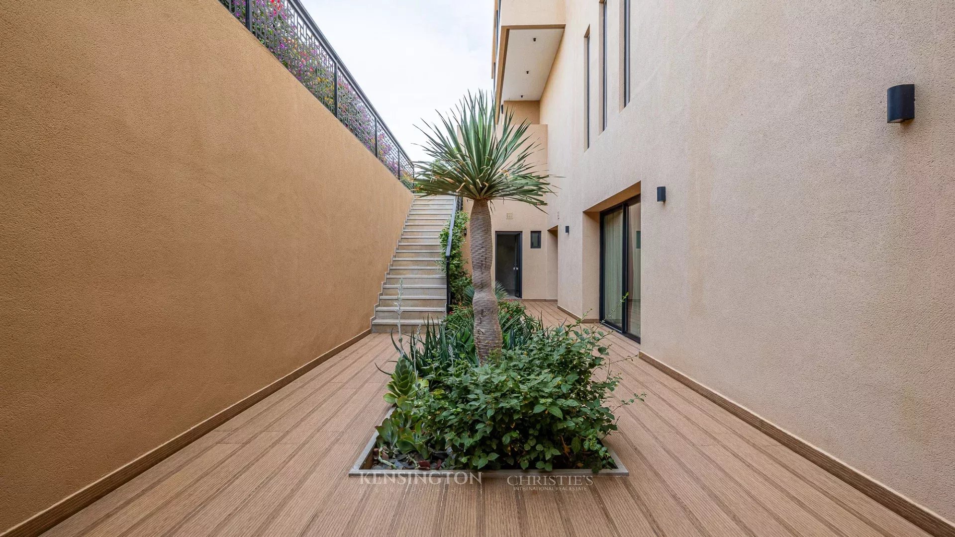 5 Bedroom Villa/Townhouse's Image 42