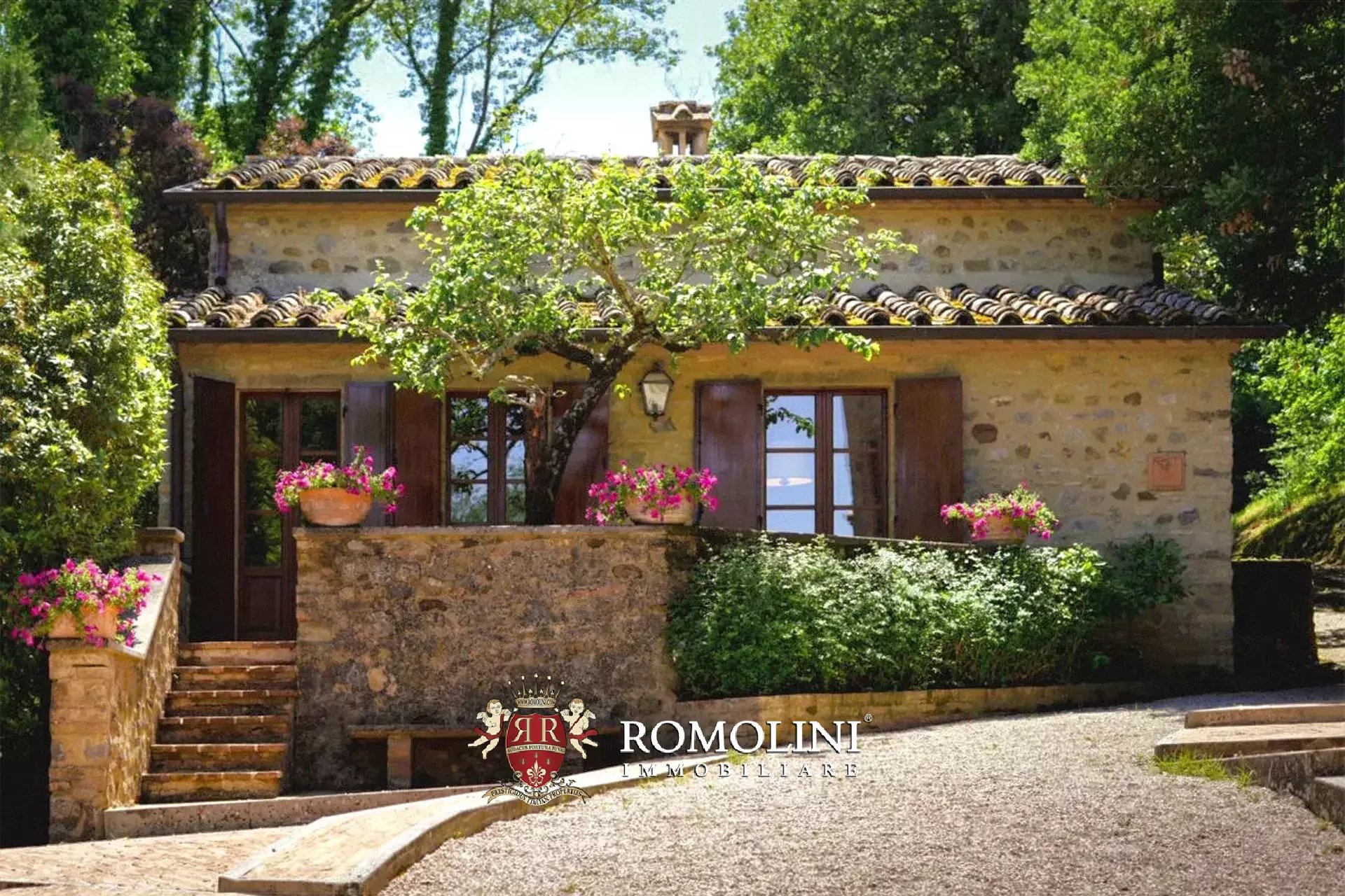 15 Bedroom Villa/Townhouse's Image 35