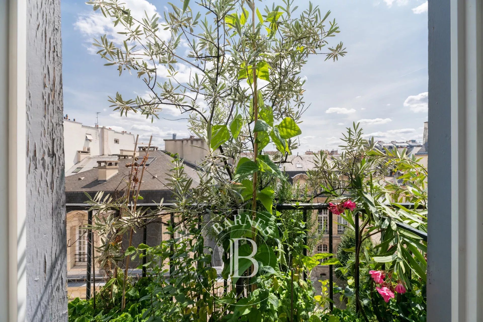 Daire Paris 3ème - picture 10