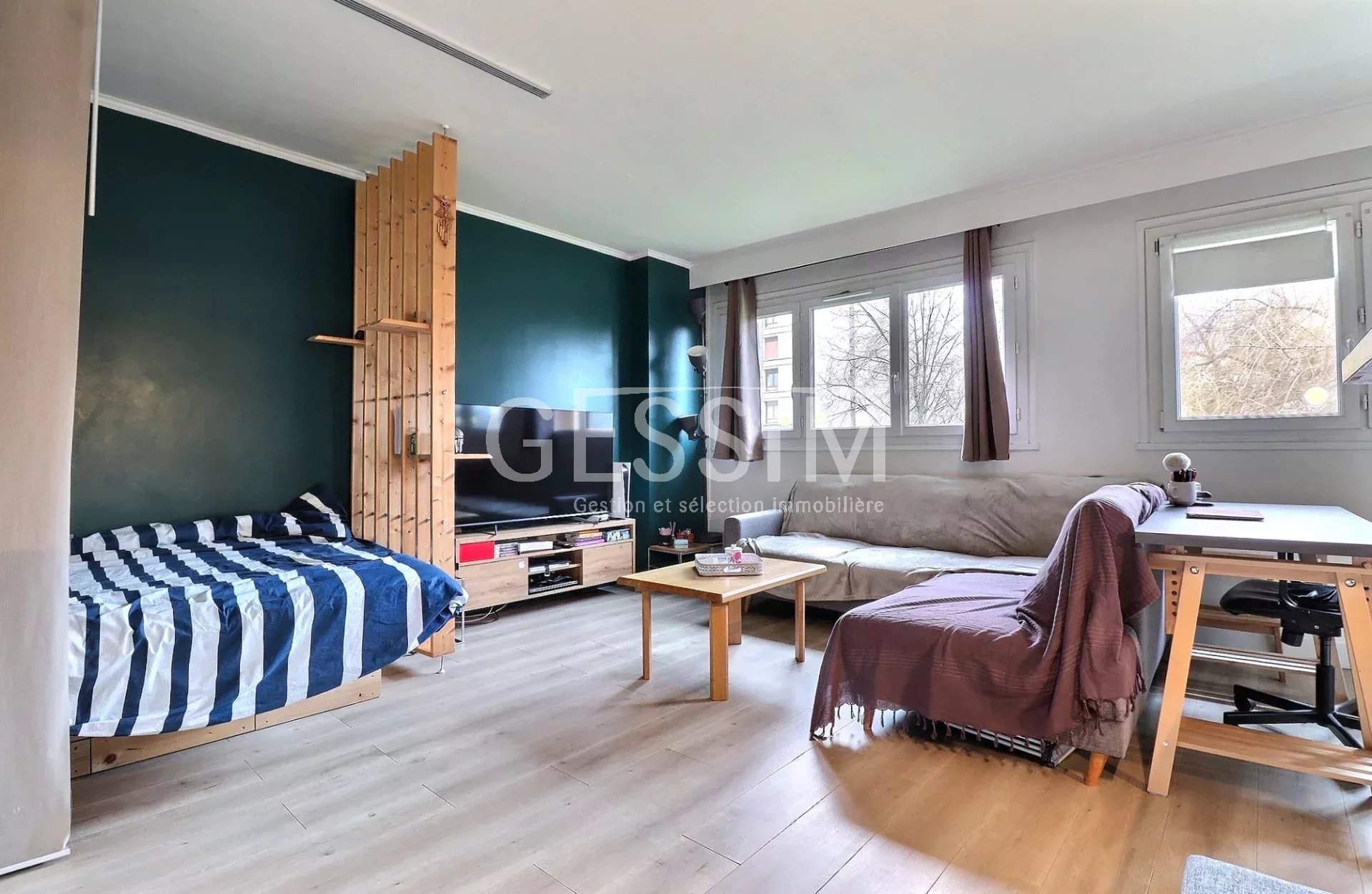 Agence immobilière de 