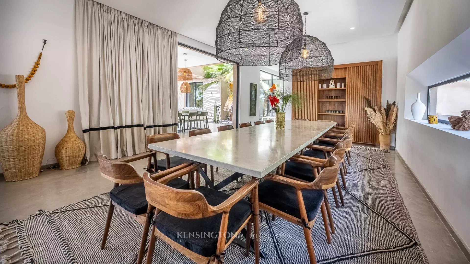 6 Bedroom Villa/Townhouse's Image 3