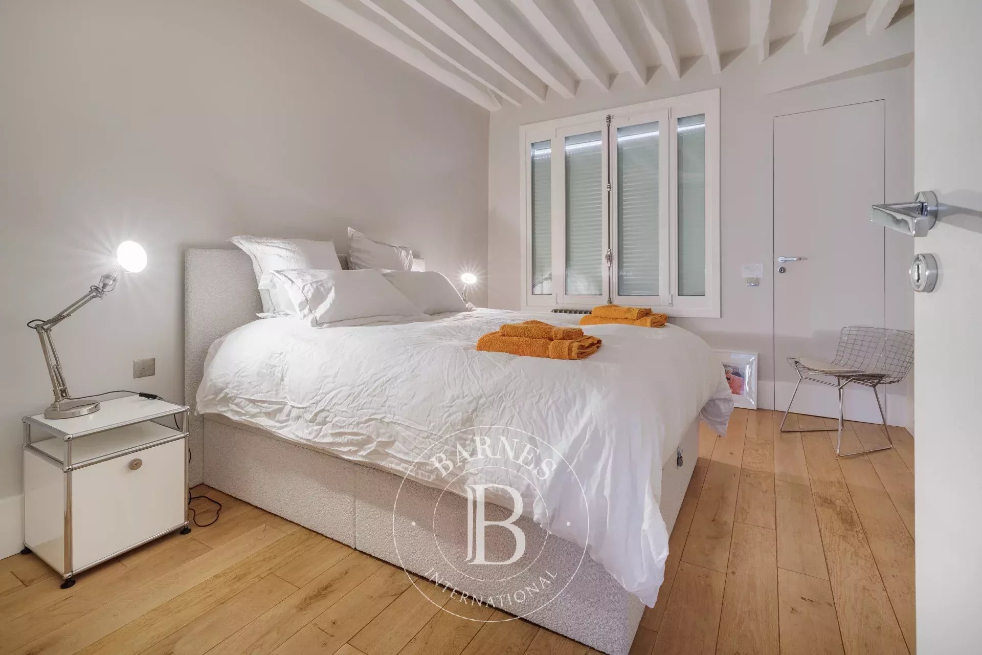 Daire Paris 3ème - picture 16