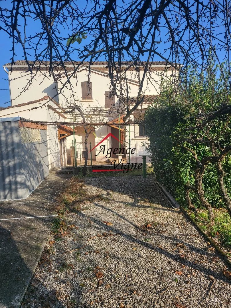 Maison de campagne ancienne avec grand terrain