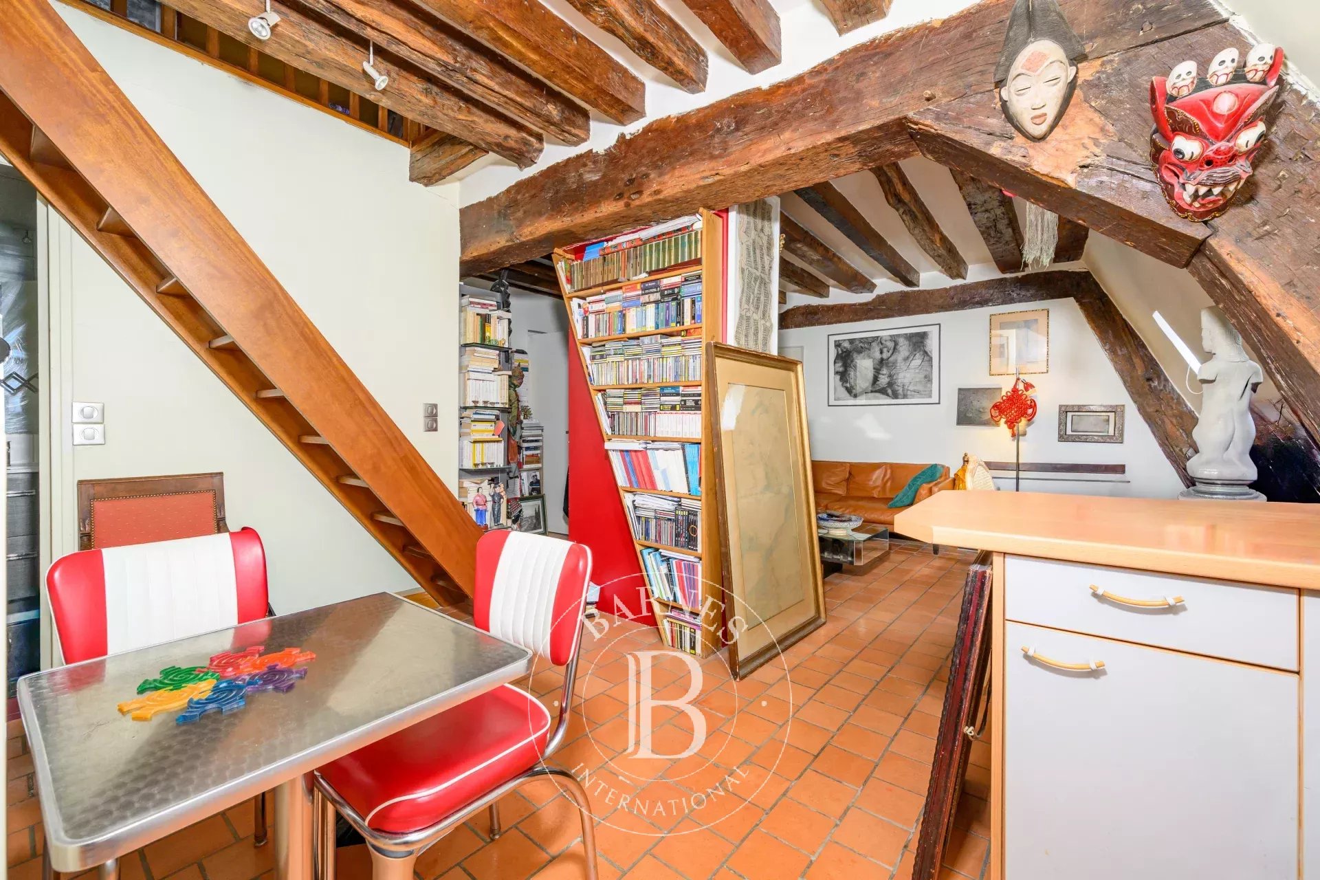 Daire Paris 3ème - picture 7