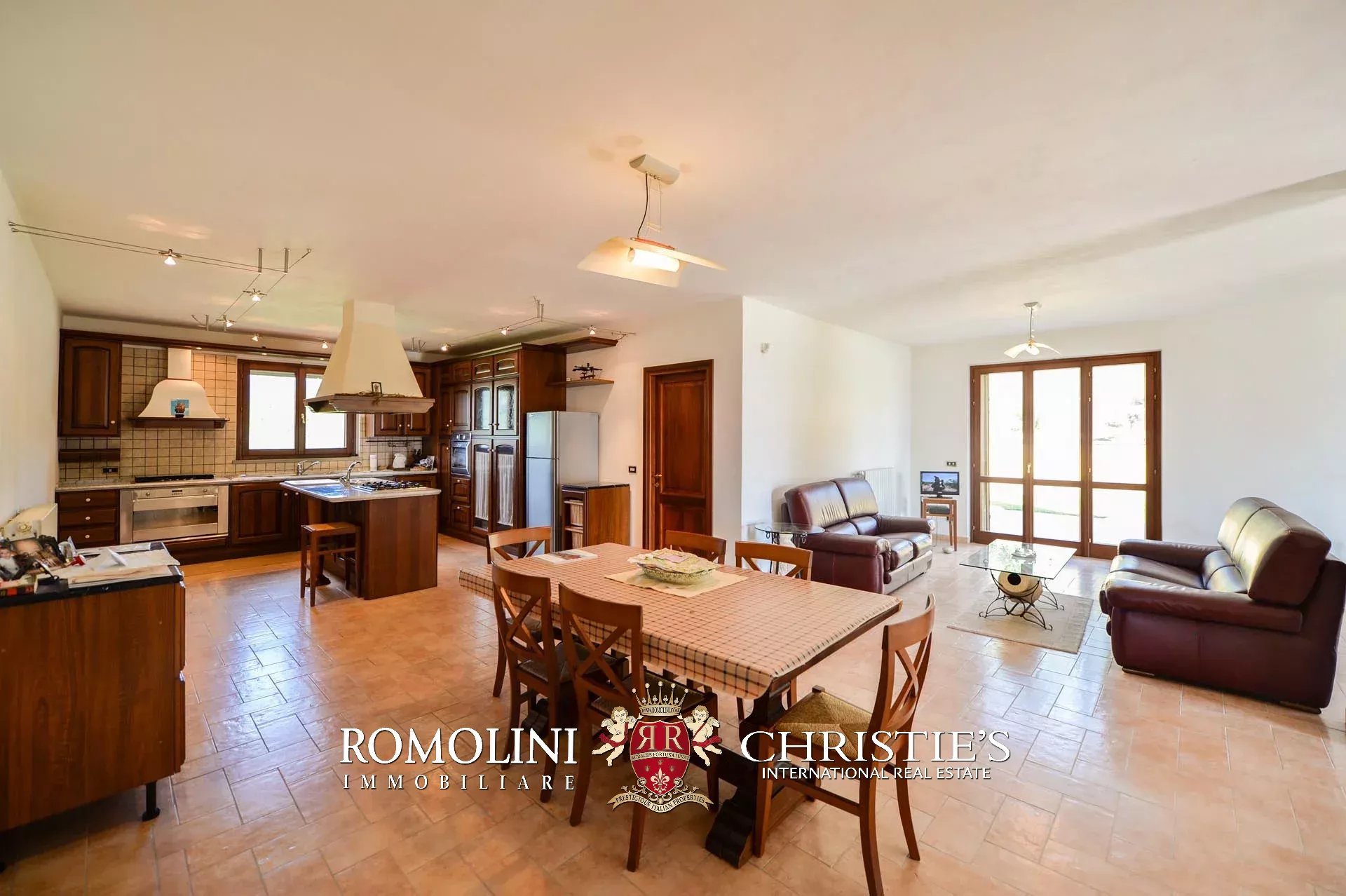 3 Bedroom Villa/Townhouse's Image 19