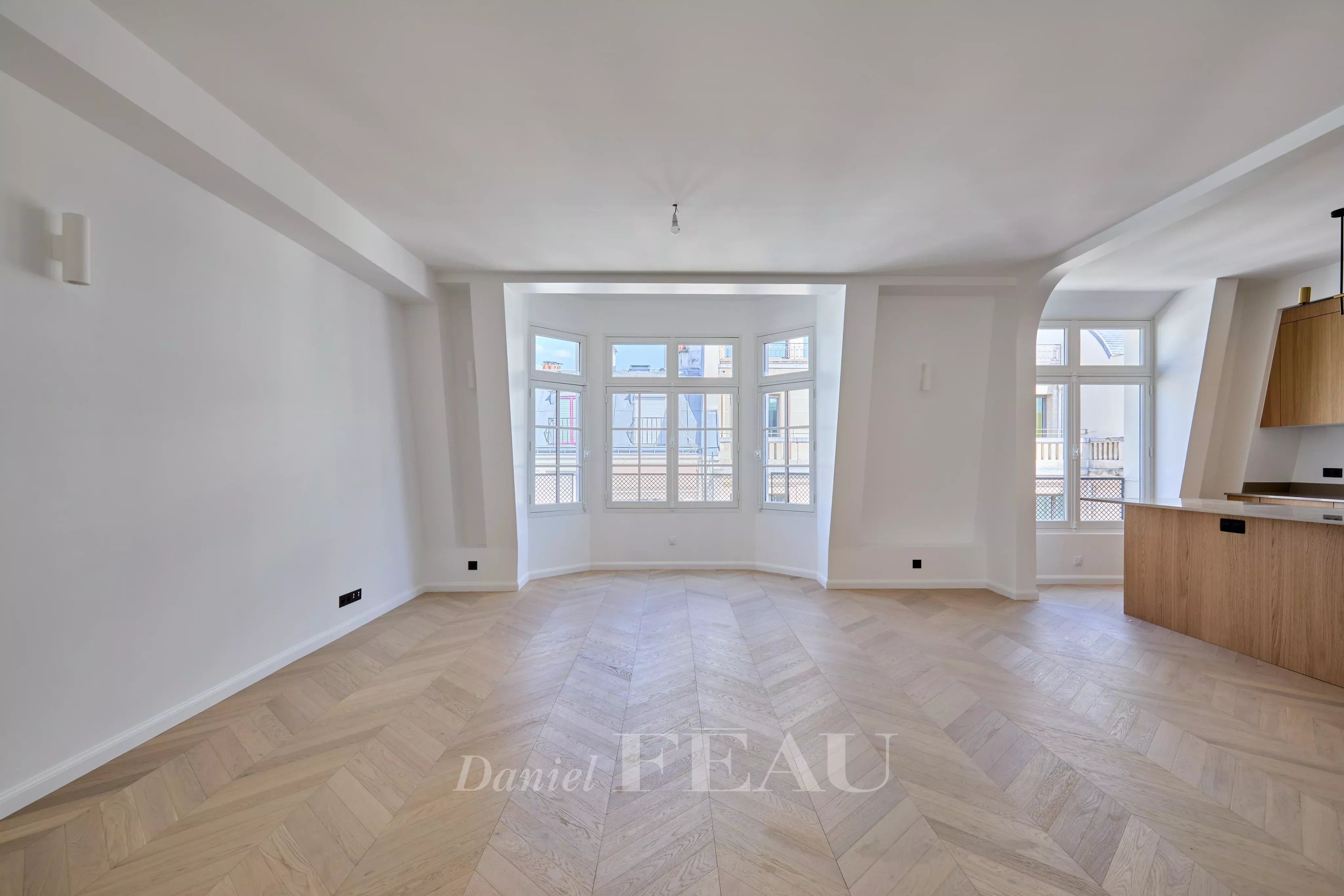 Paris 9e - Drouot - Appartement familial refait à neuf