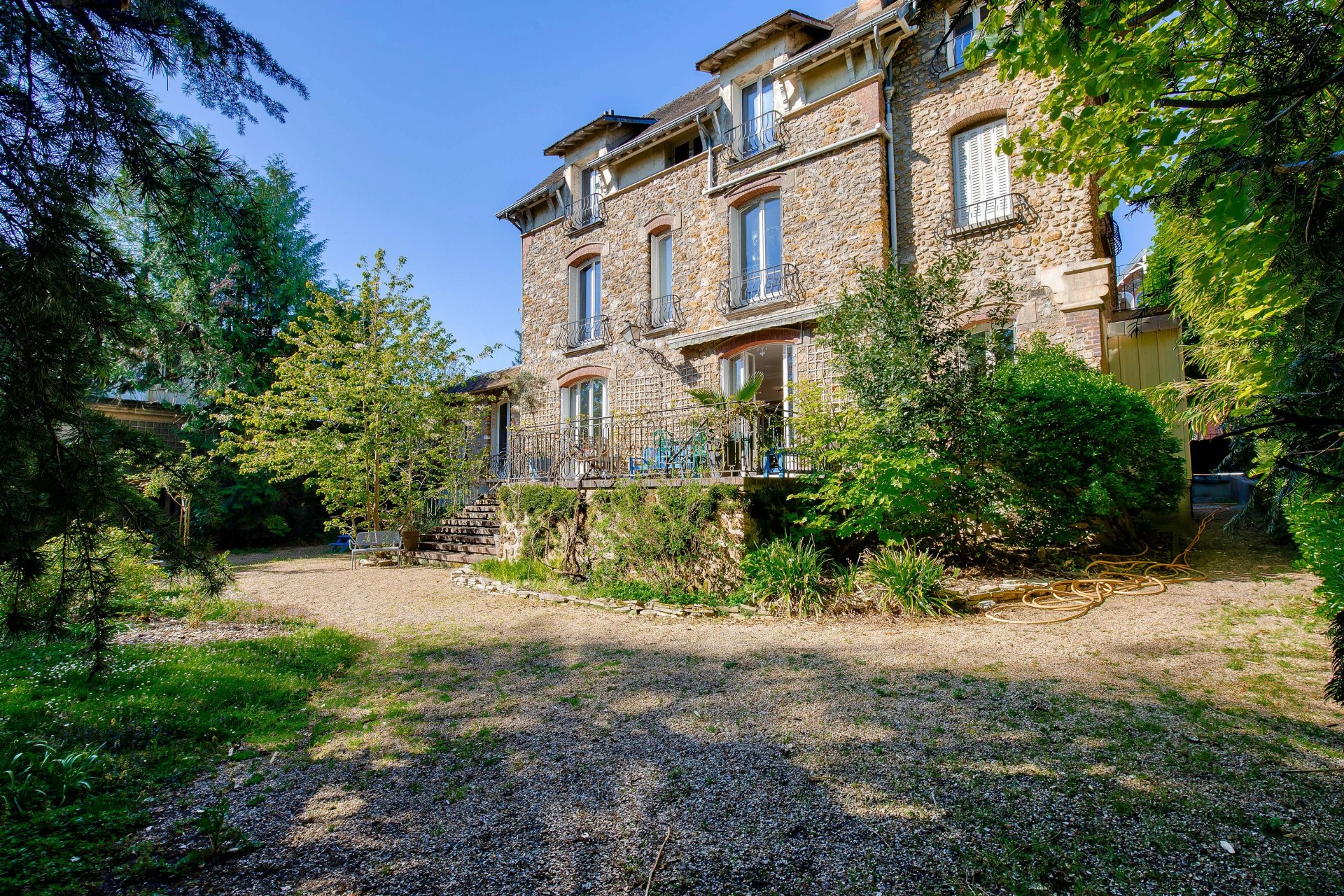 7 Bedroom Villa/Townhouse's Image 16