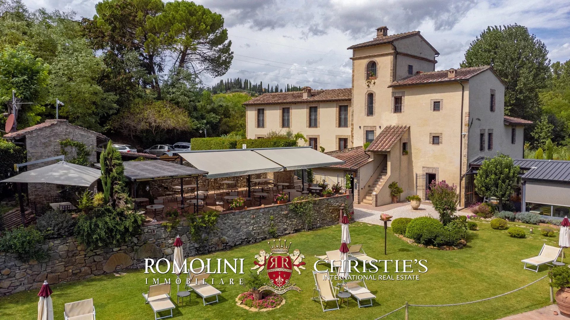 16 Bedroom Villa/Townhouse's Image 46