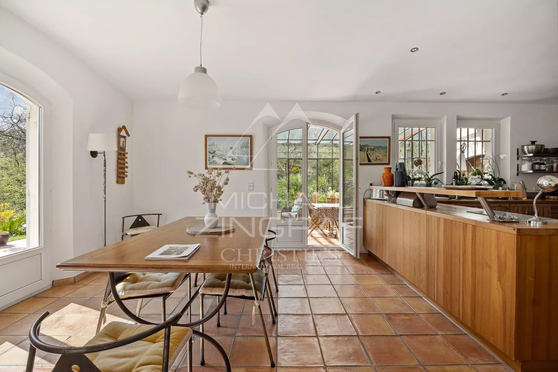 5 Bedroom Villa/Townhouse's Image 6