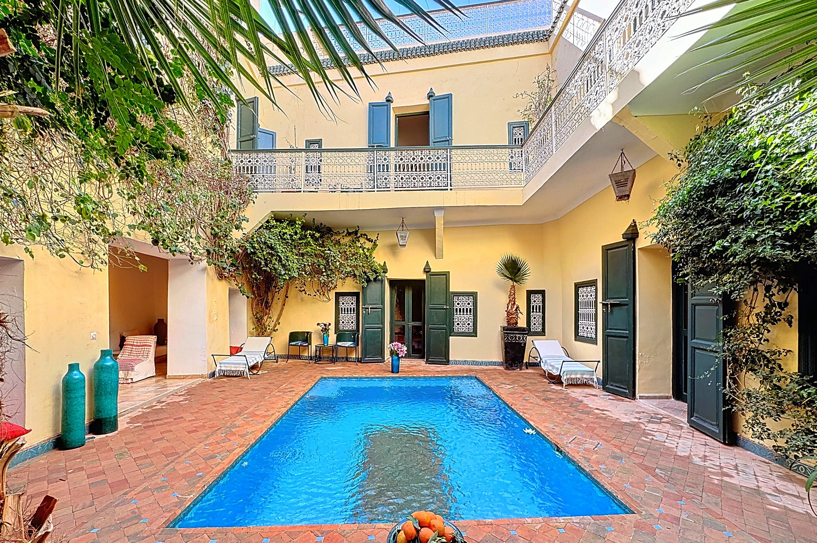Exceptional Riad in Marrakech - Medina Sidi Ben Slimane, swimming pool, 4 suites, terrace overlooking the Atlas mountains