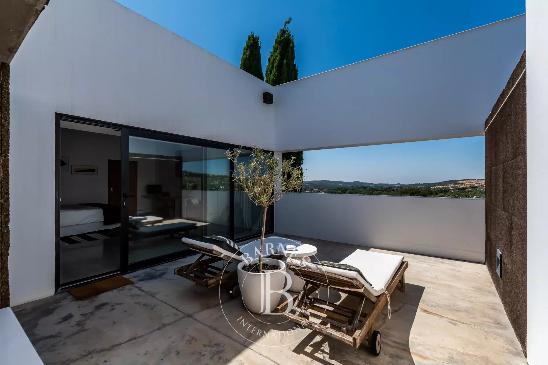 Vues panoramiques et intimité à Arraiolos