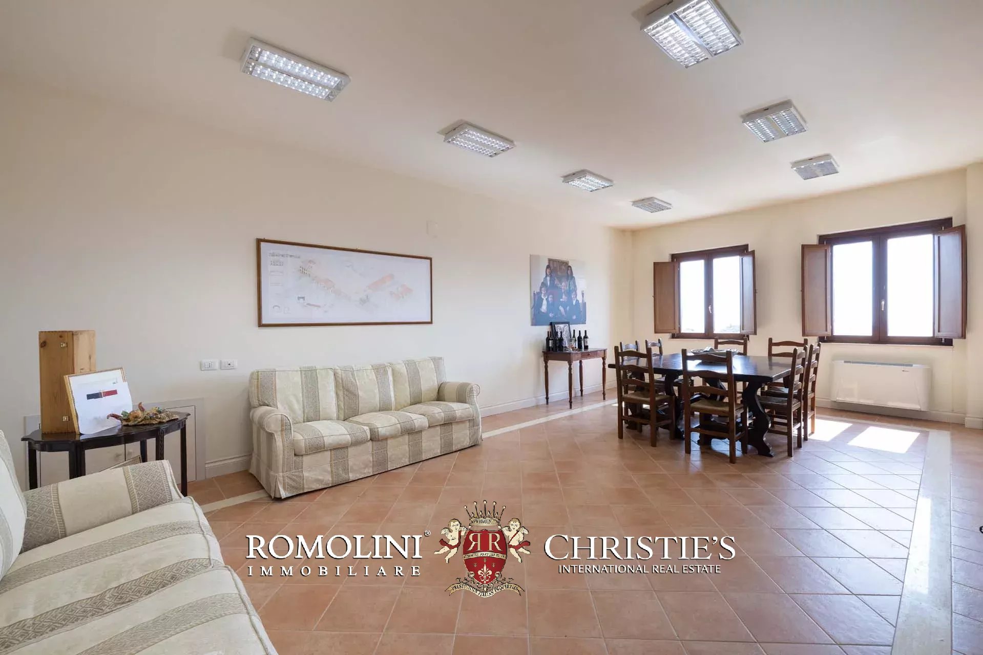 7 Bedroom Villa/Townhouse's Image 78
