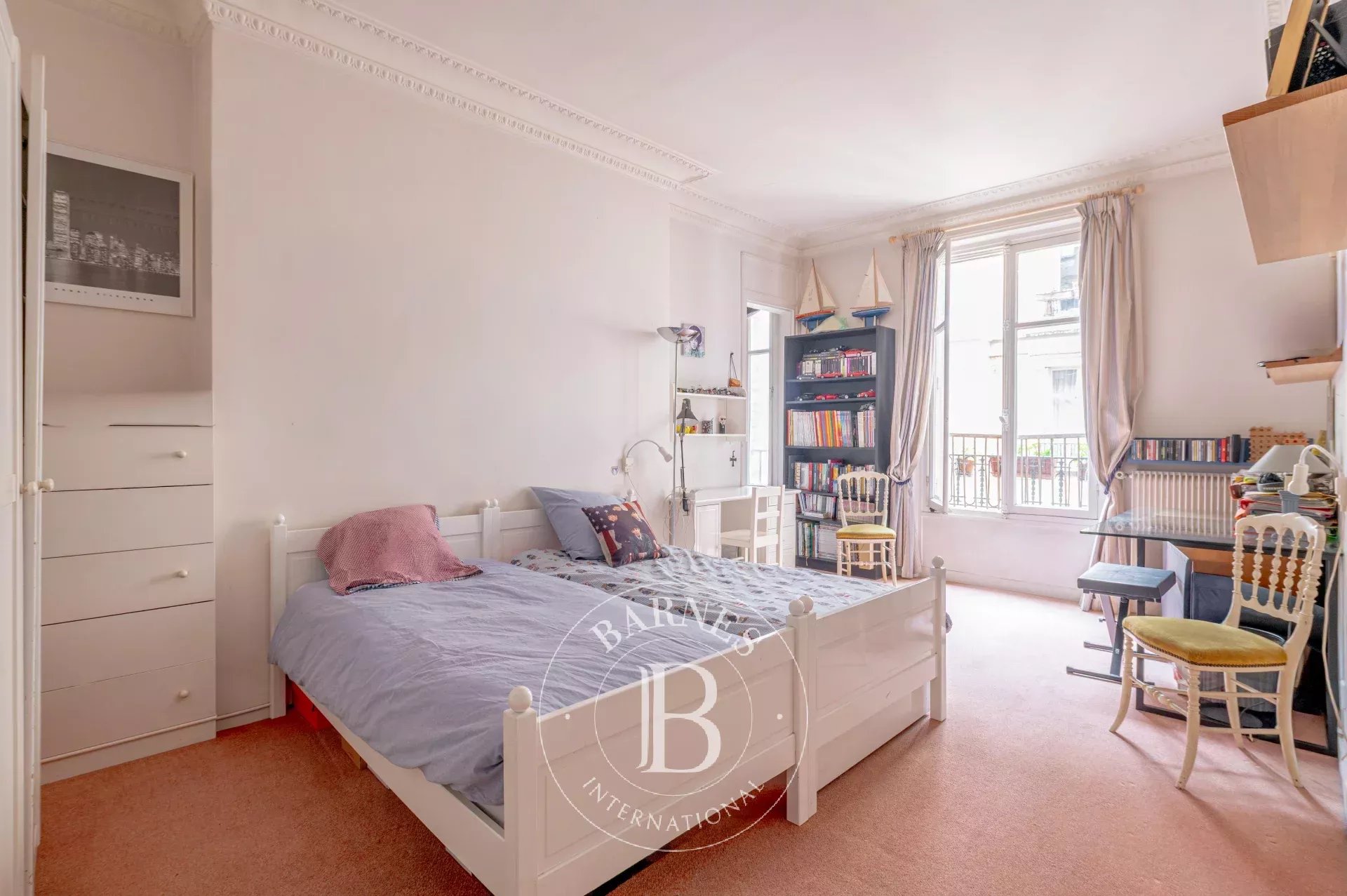 Paris  - Apartment 3 Bedrooms - picture 9