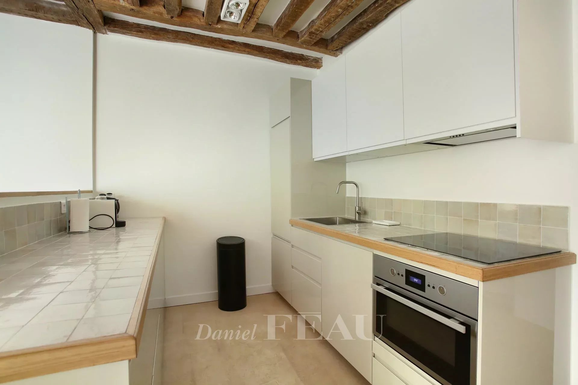 Cuisine Acier inoxydable Carrelage