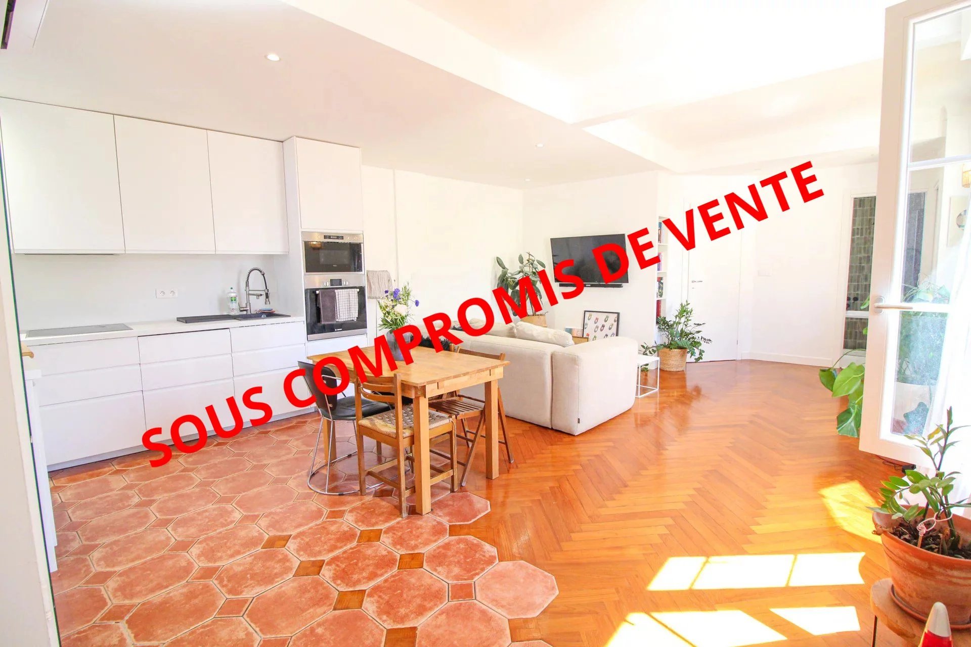 CENTRE - GAMBETTA. Dernier étage ascenseur - 4P 68m² - Excellent état - 349.000 €