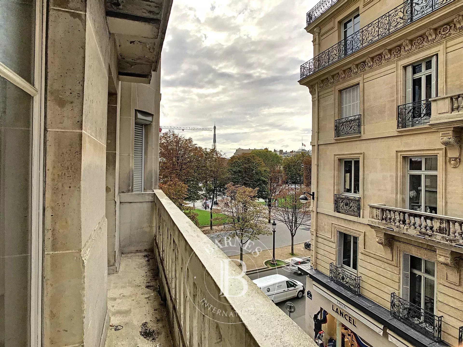 Daire Paris 8ème - picture 6