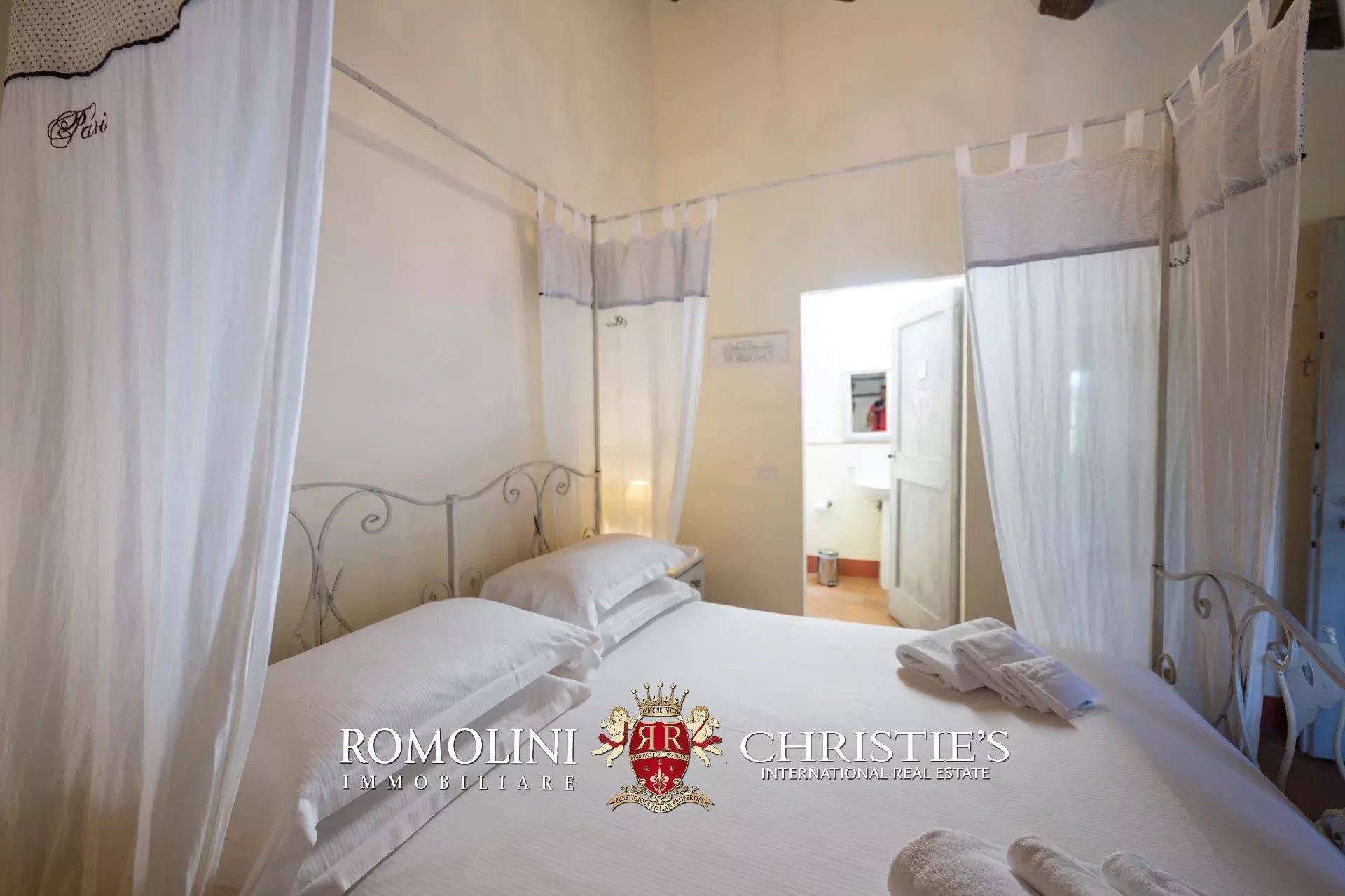 16 Bedroom Villa/Townhouse's Image 62