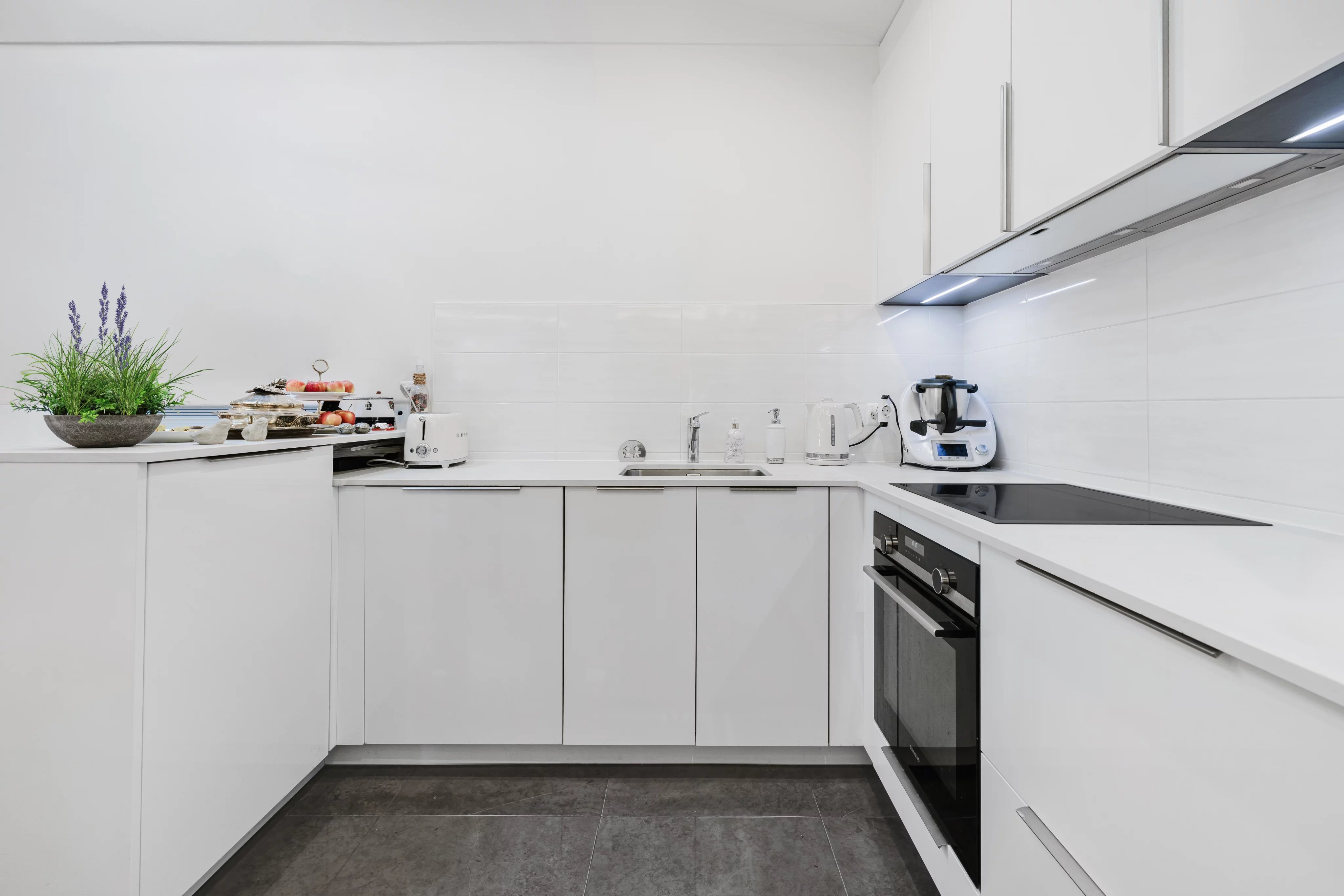 5-Zimmer-Wohnung mit Blick auf den See und die Kathedrale