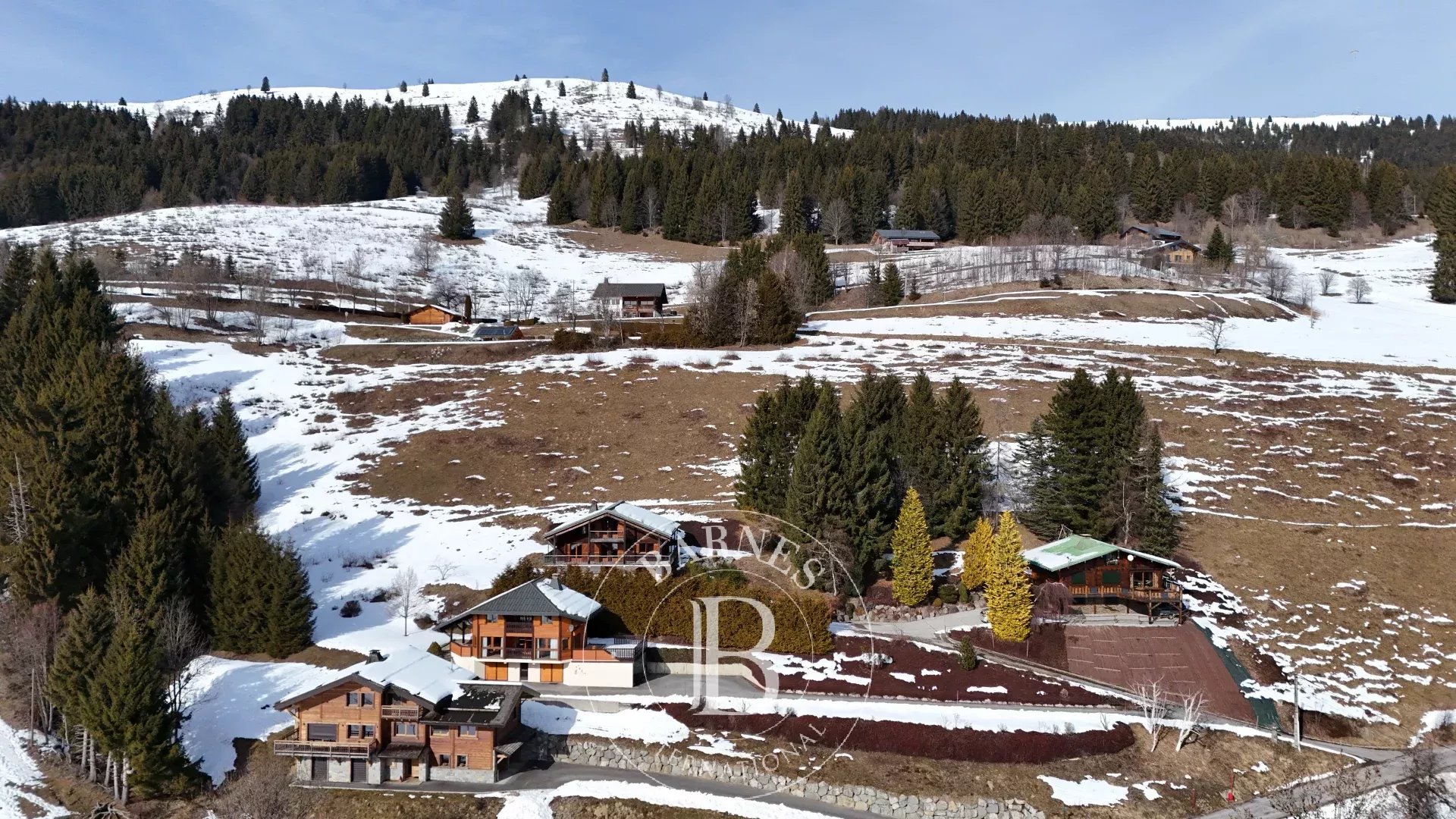 Photo of Les Gets - Chalet to renovate - 187 sqm - Beautiful view