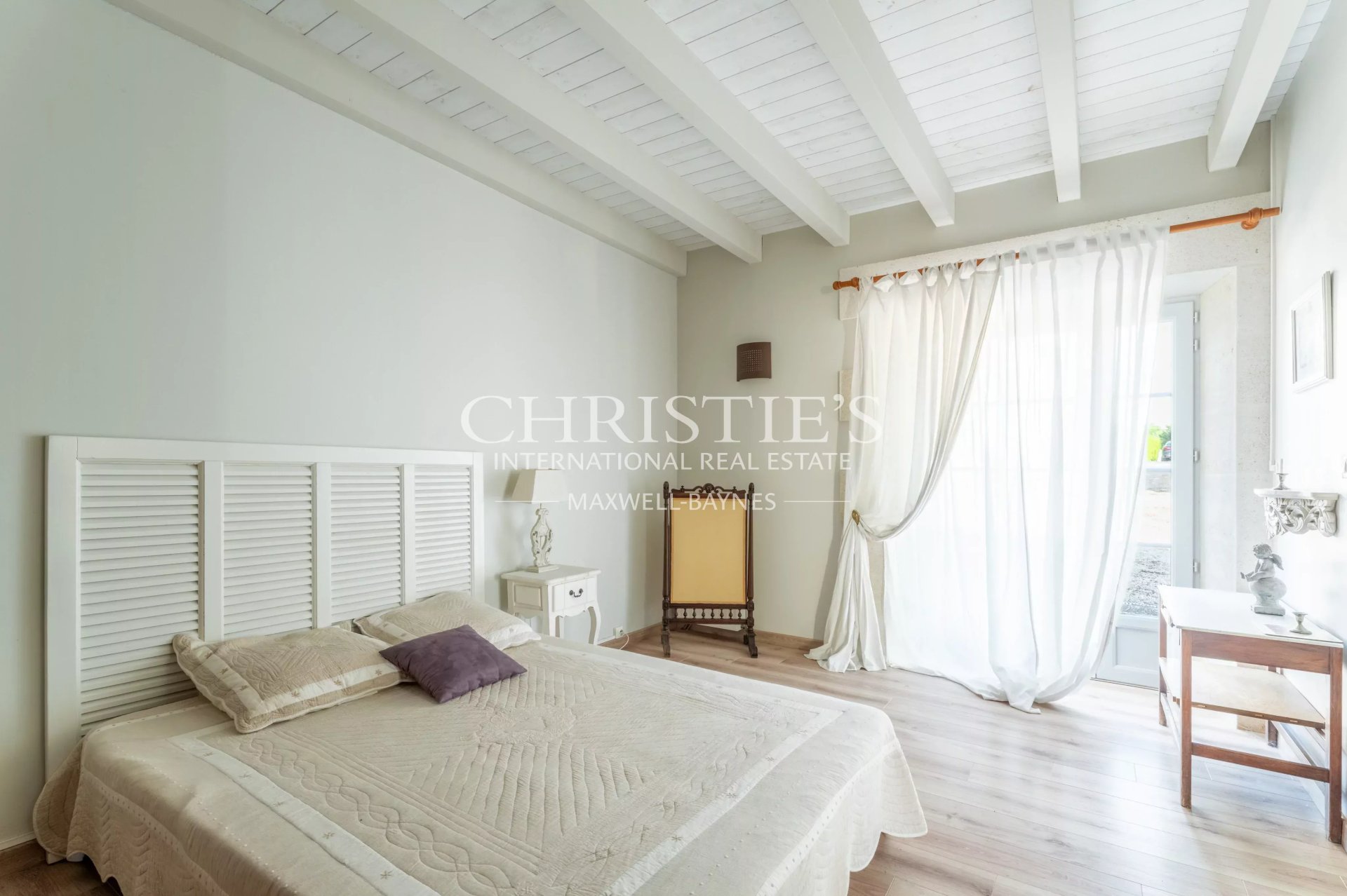 13 Bedroom Villa/Townhouse's Image 14