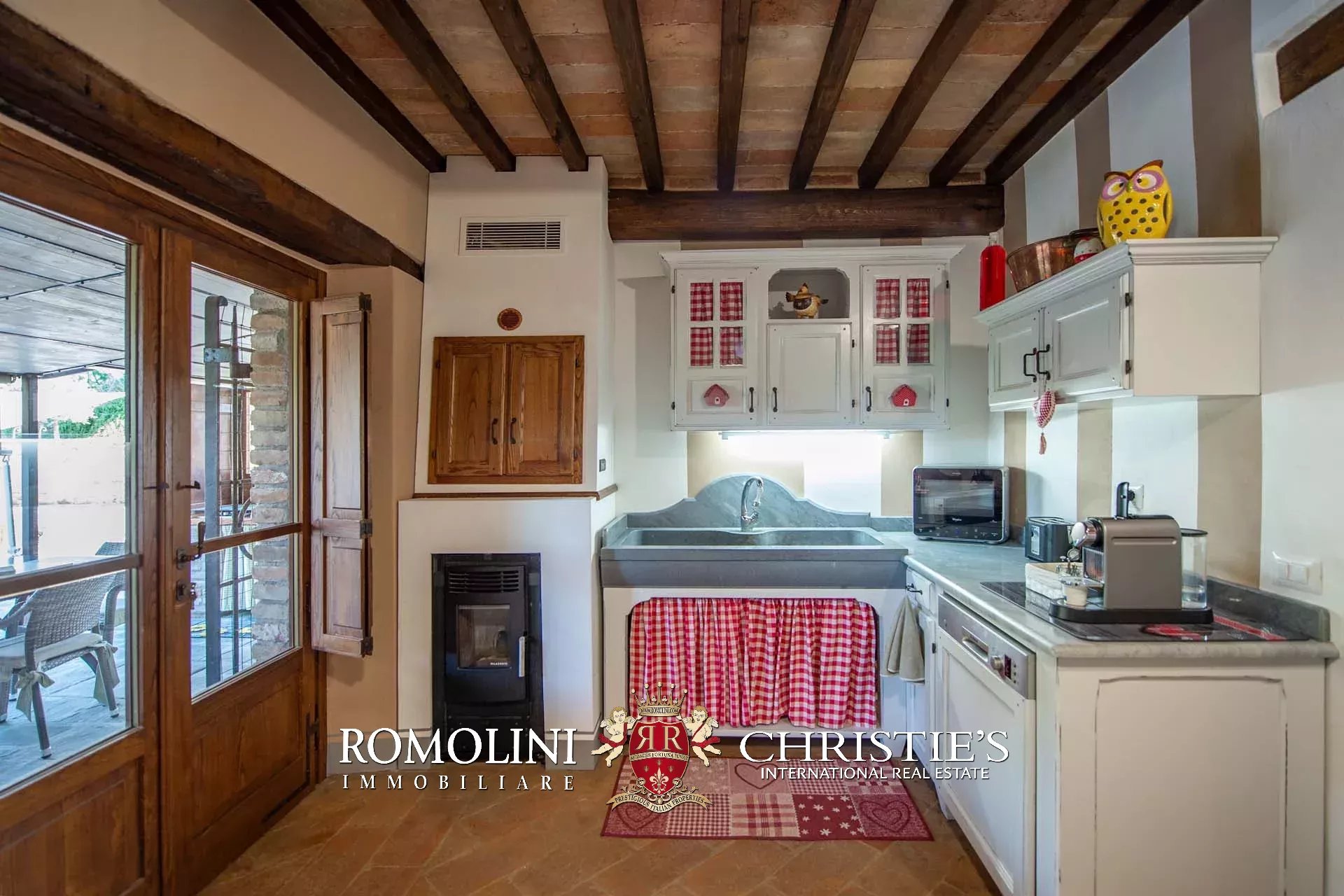 4 Bedroom Villa/Townhouse's Image 46