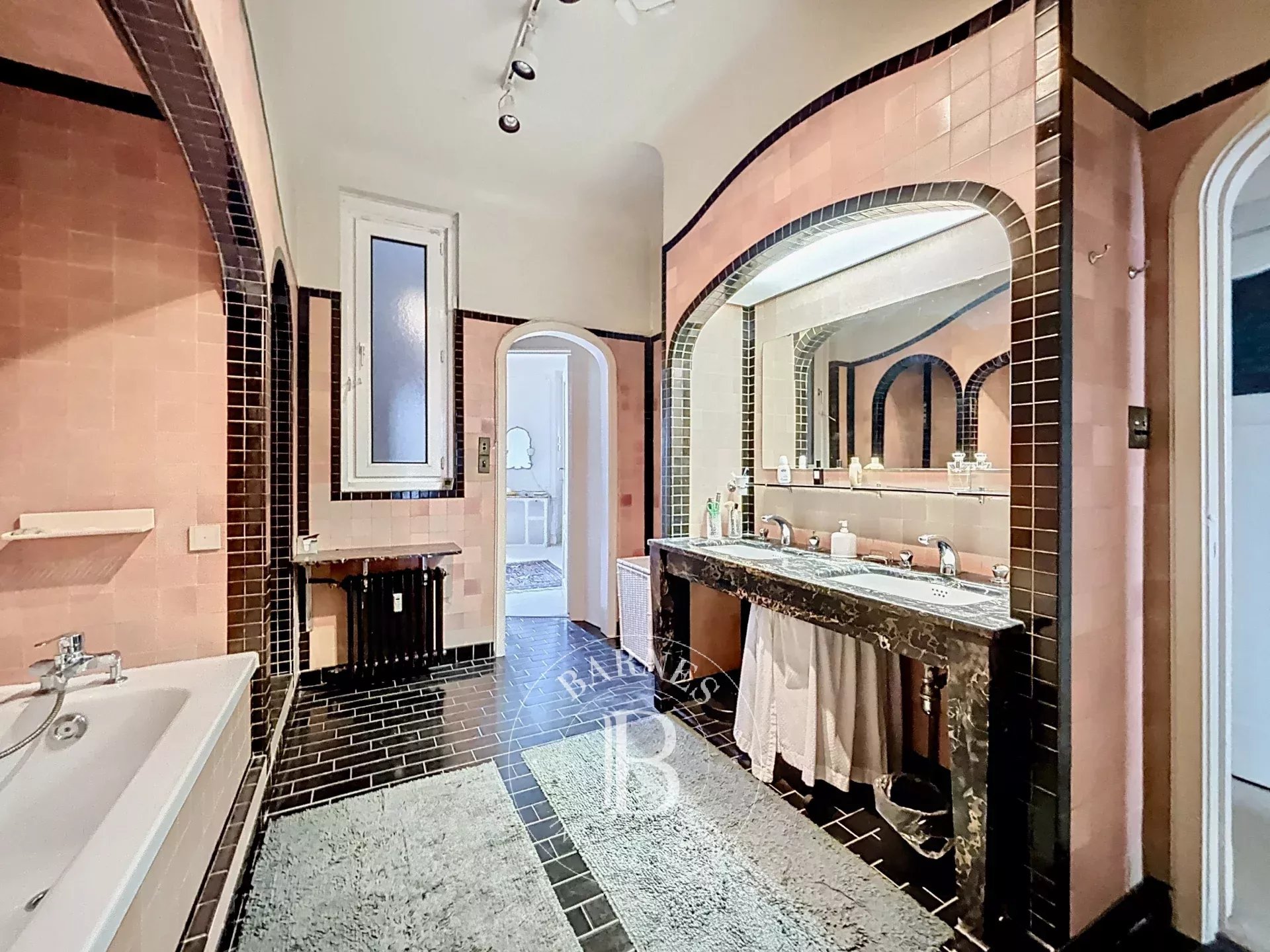 Étangs dIxelles - Elegant apartment, exceptional view