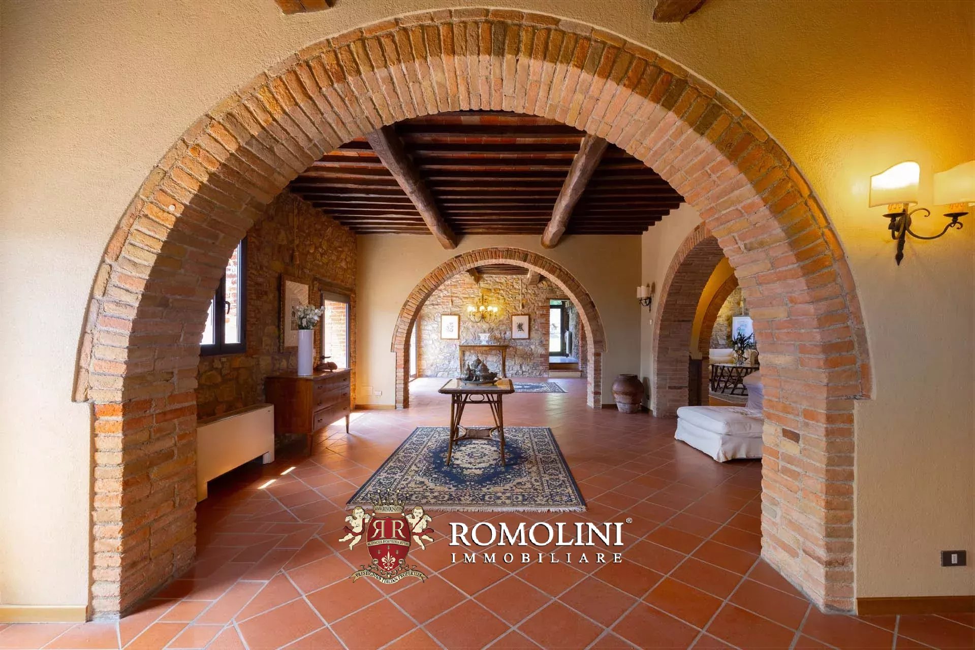 10 Bedroom Villa/Townhouse's Image 32