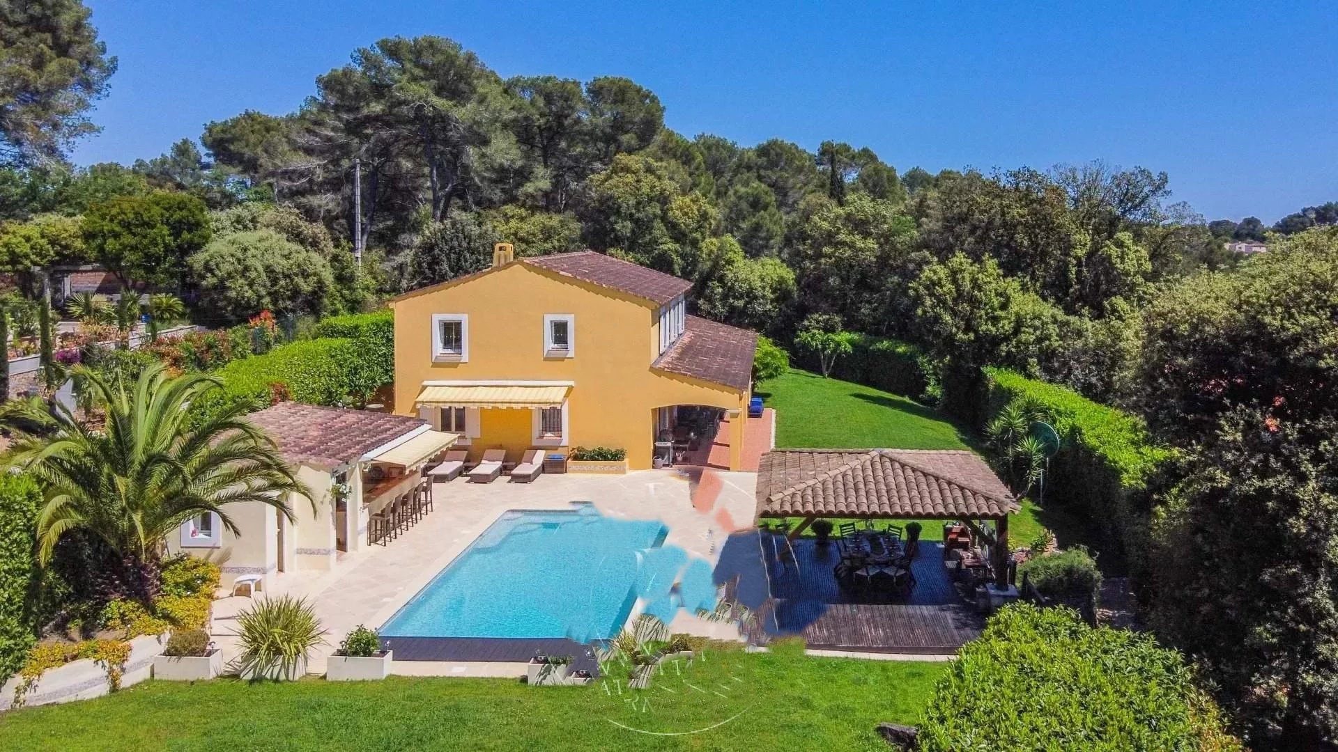 Sale House Valbonne Peyniblou