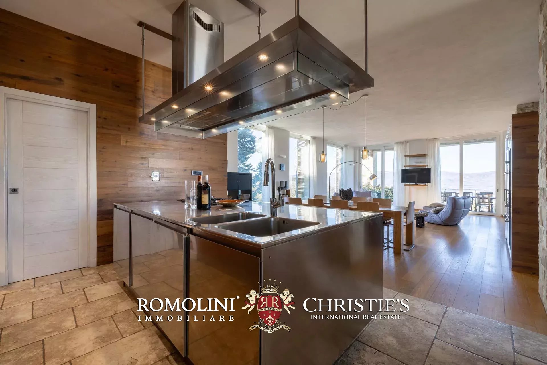 4 Bedroom Villa/Townhouse's Image 27
