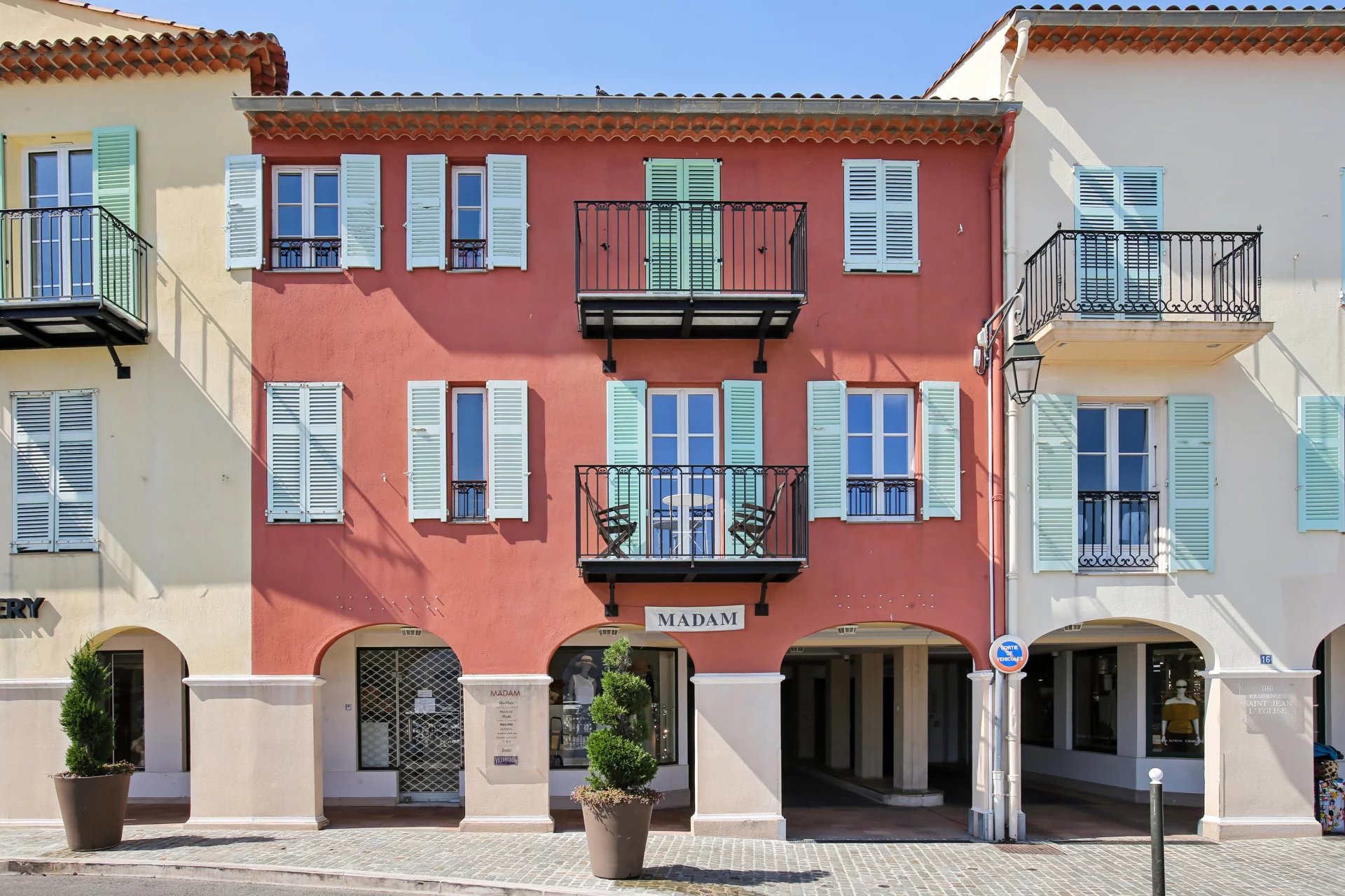 Lägenhet vid hamnen med terrass och havsutsikt i Saint-Jean-Cap-Ferrat