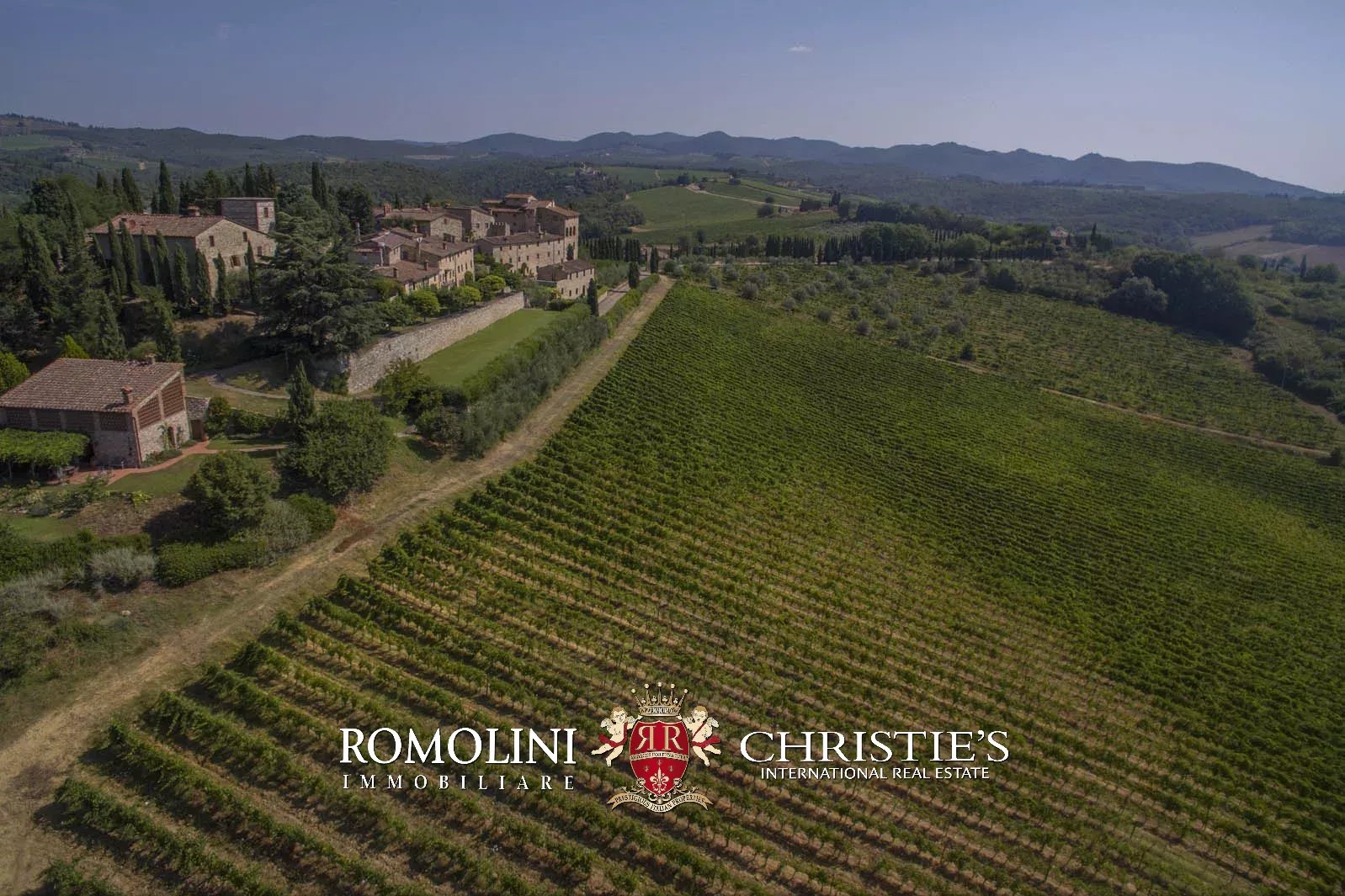 20 Bedroom Vineyard's Image 8