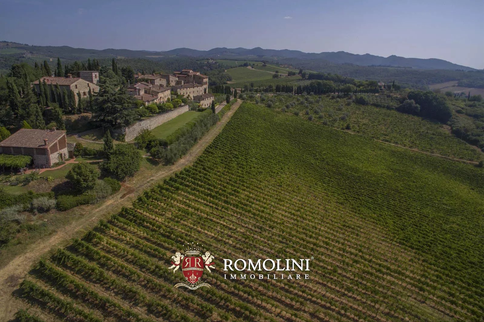 20 Bedroom Vineyard's Image 8