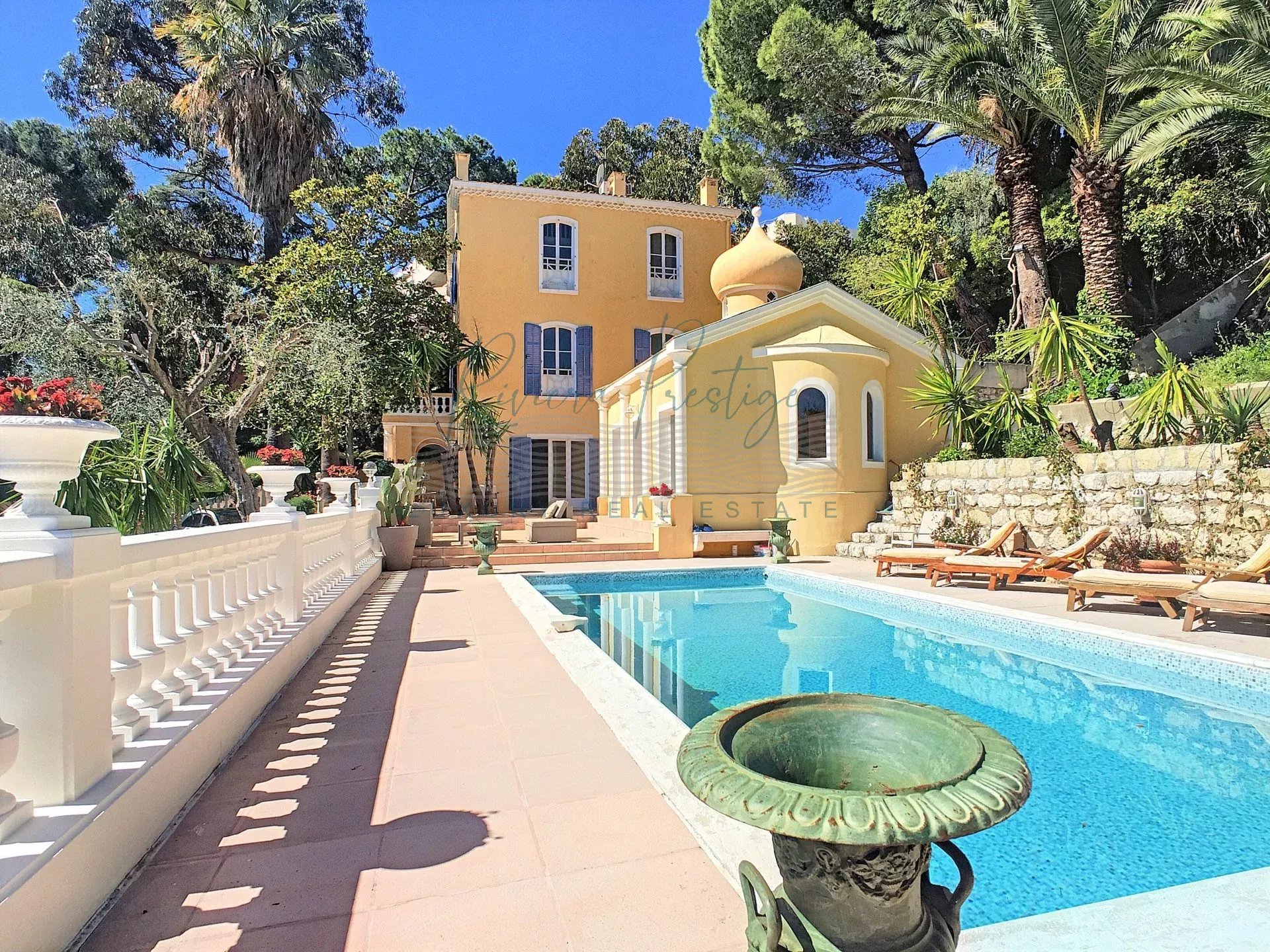 Agence immobilière de 