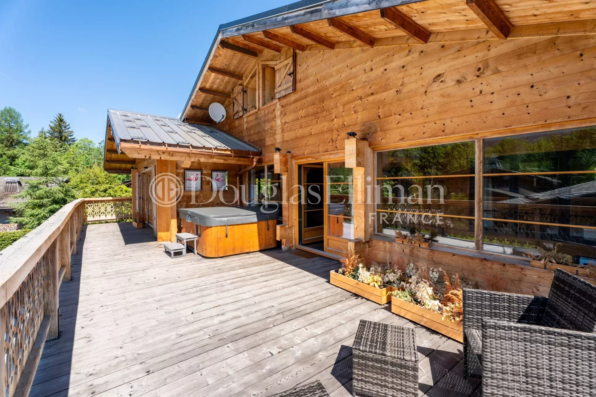 MEGEVE – Chalet d’exception avec vues panoramiques - Image nᵒ2