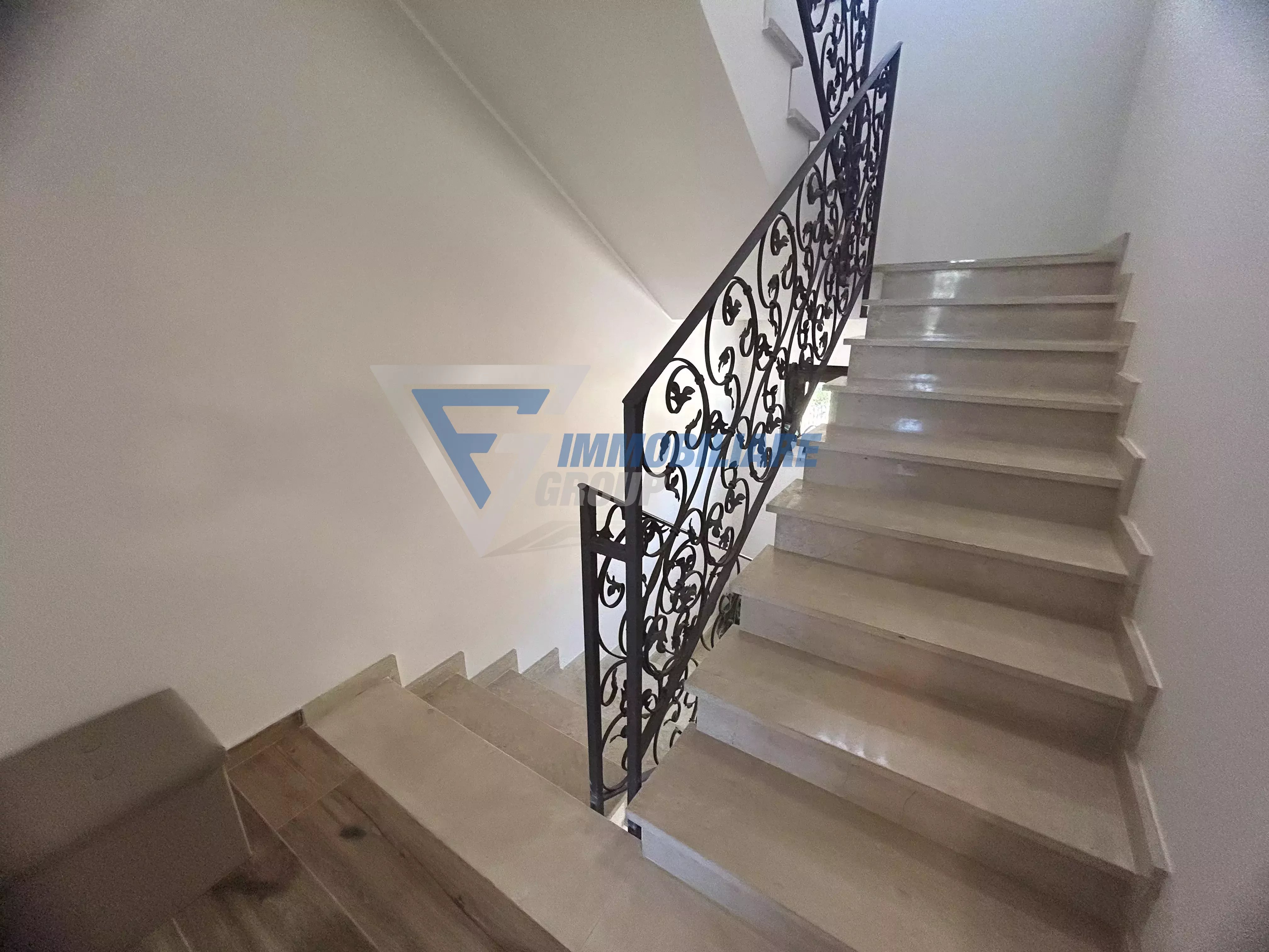 Splendida Villa Bifamiliare in Zona Pizzuta