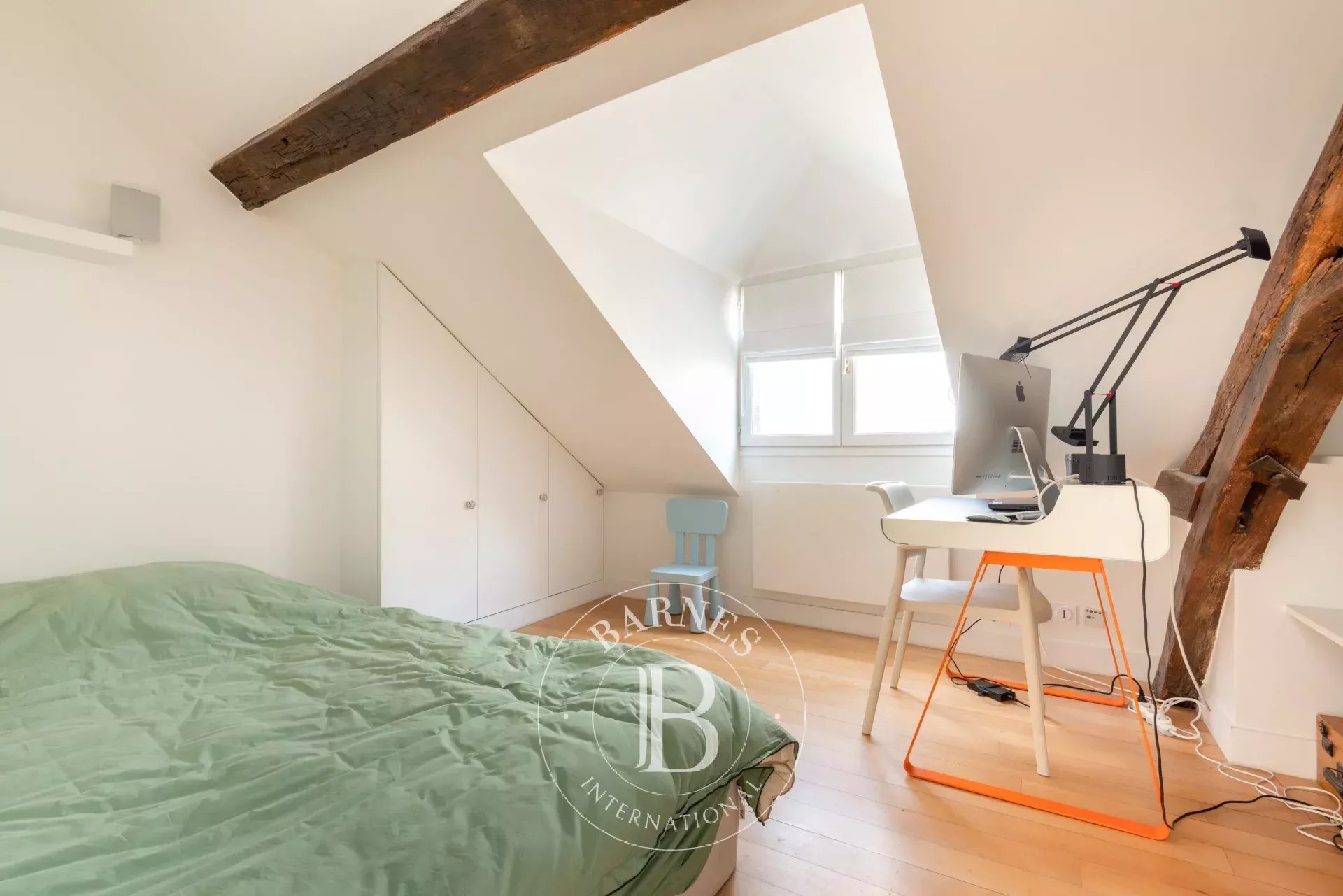 Daire Paris 4ème - picture 11