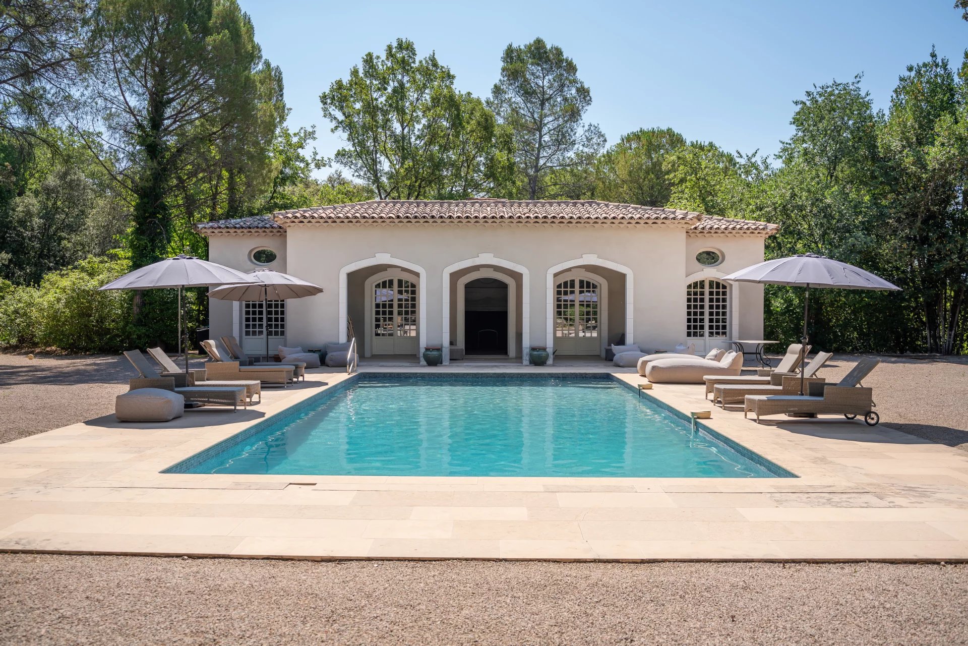 Propriété d'Exception avec Château du XVIIIe Siècle