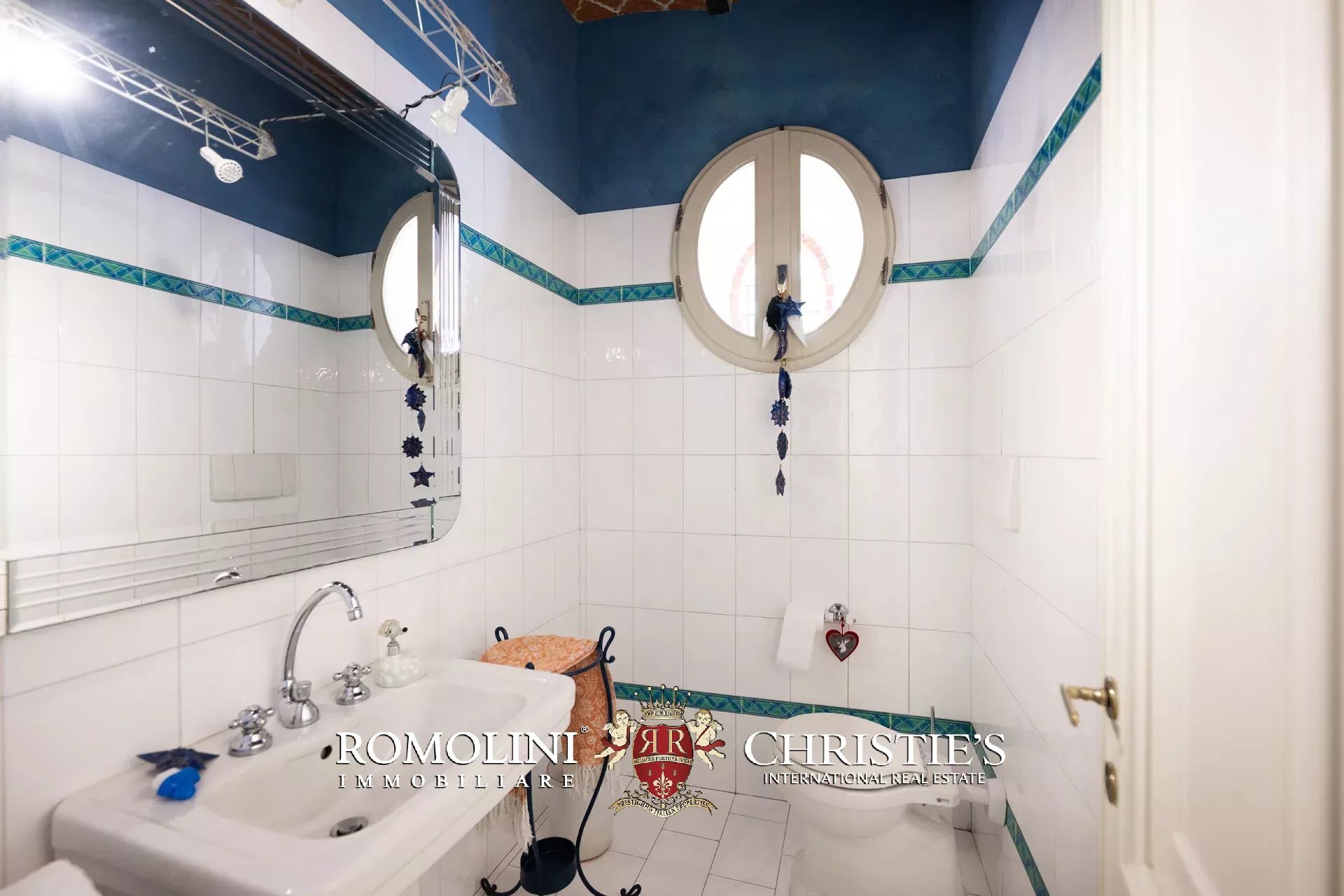 4 Bedroom Villa/Townhouse's Image 52