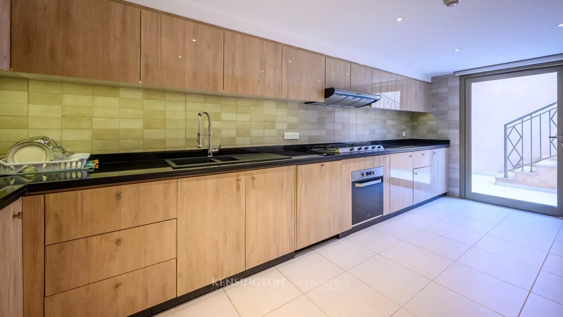 3 Bedroom Villa/Townhouse's Image 36