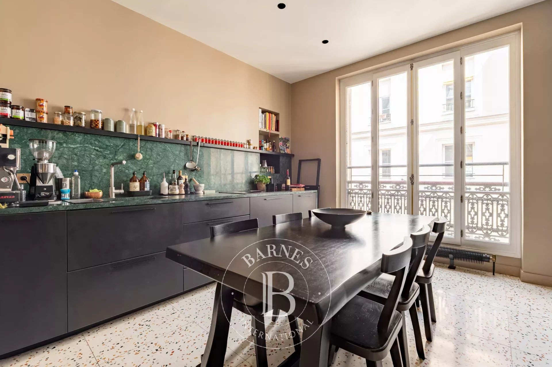 Daire Paris 9ème - picture 19