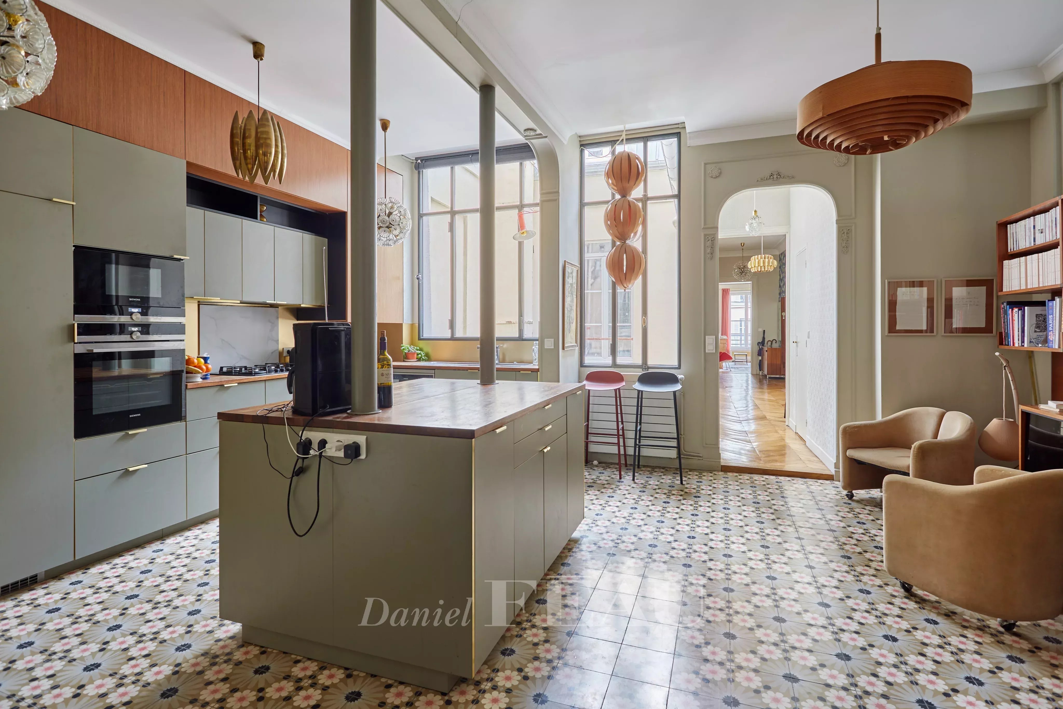 Kitchen - Dining room
