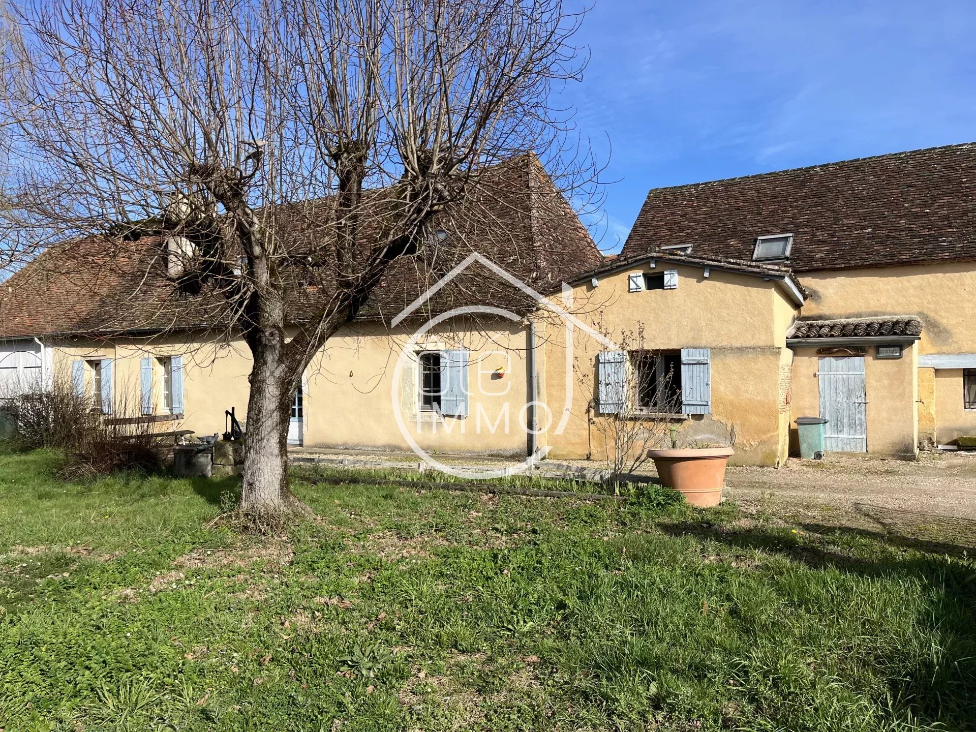 Sale House Saint-Pierre-d'Eyraud