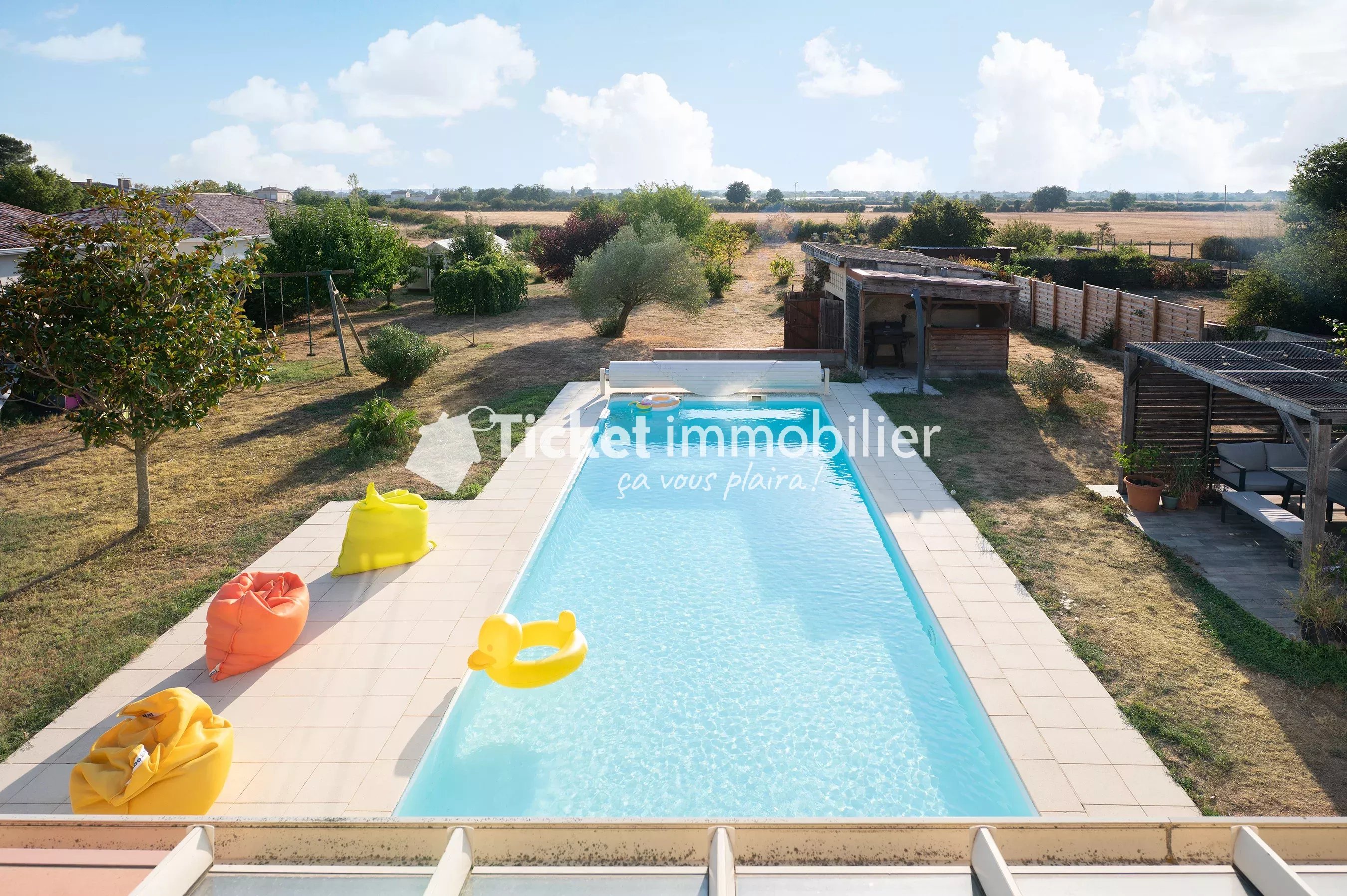 VILLA T6 215m2 TERRAIN 5558m2 CONSTRUCTIBLE, PISCINE AU SEL LINER NEUF, AQUATHERMIE 2 PUITS, 4KW PANNEAUX, DOUBLE VERANDA 72m2, CHAUFFAGE SOL, CAVE A VIN, VUE PYRENEES ETC ... — photo 3